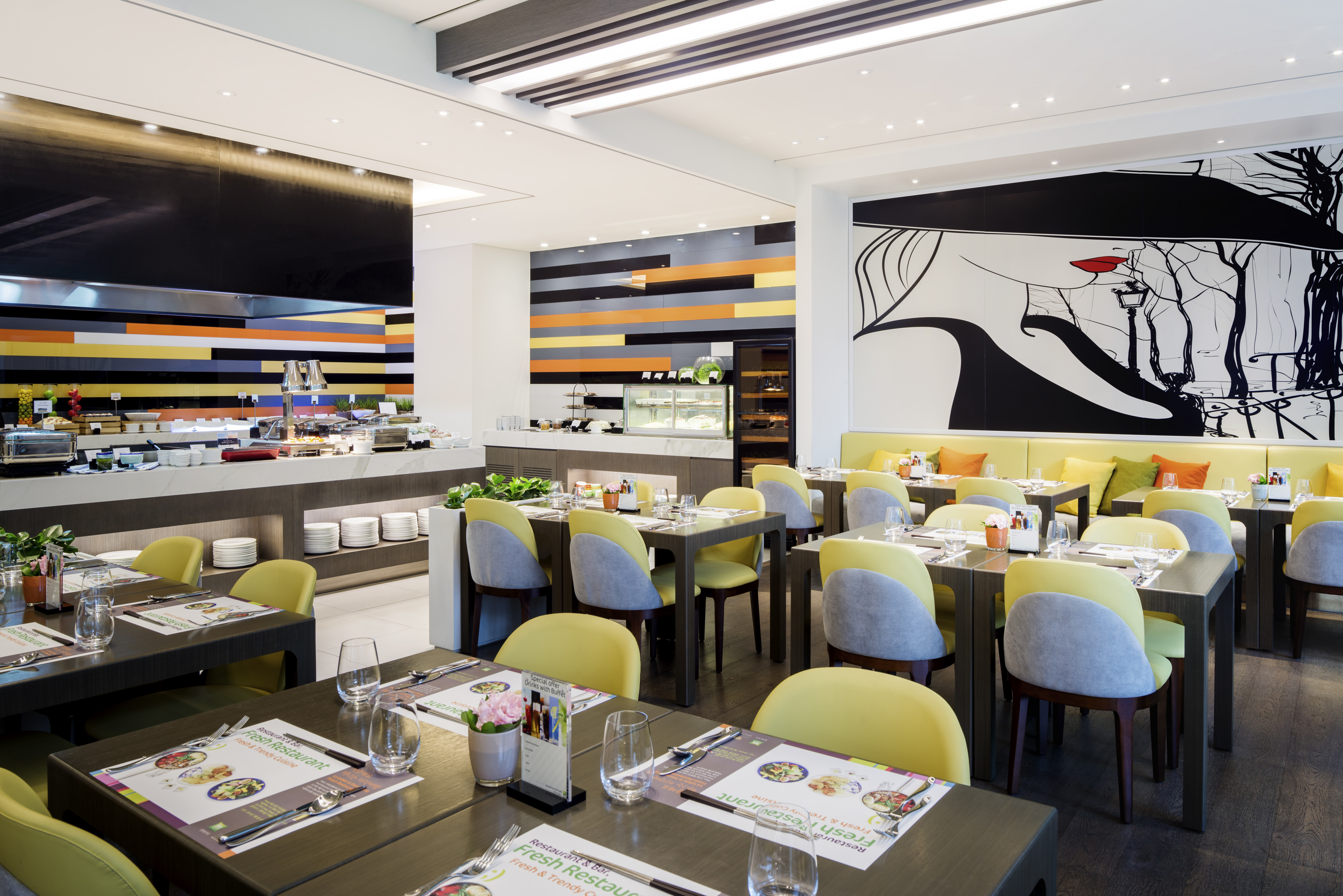 이비스스타일앰배서더강남 프레쉬365다이닝 전경