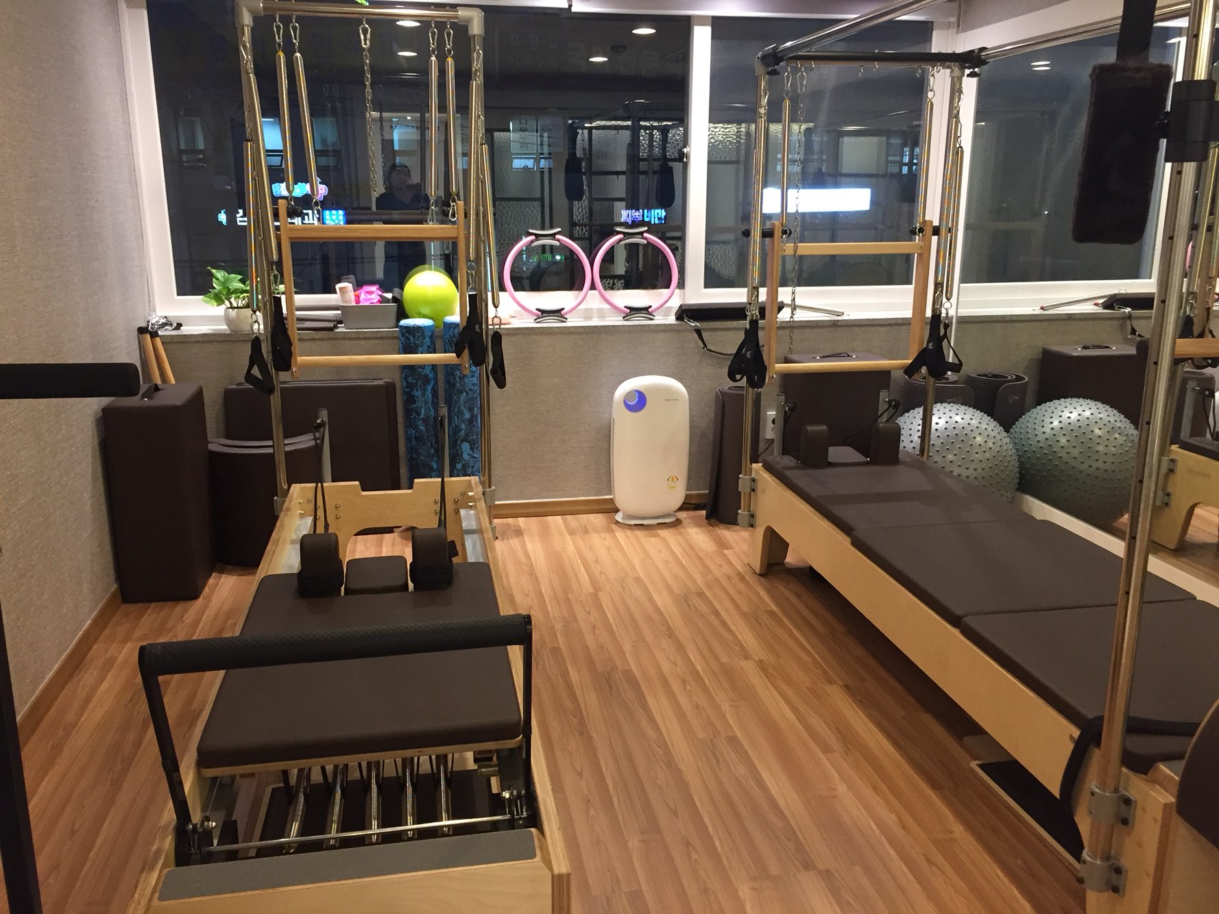 연 필라테스 내부 사진
