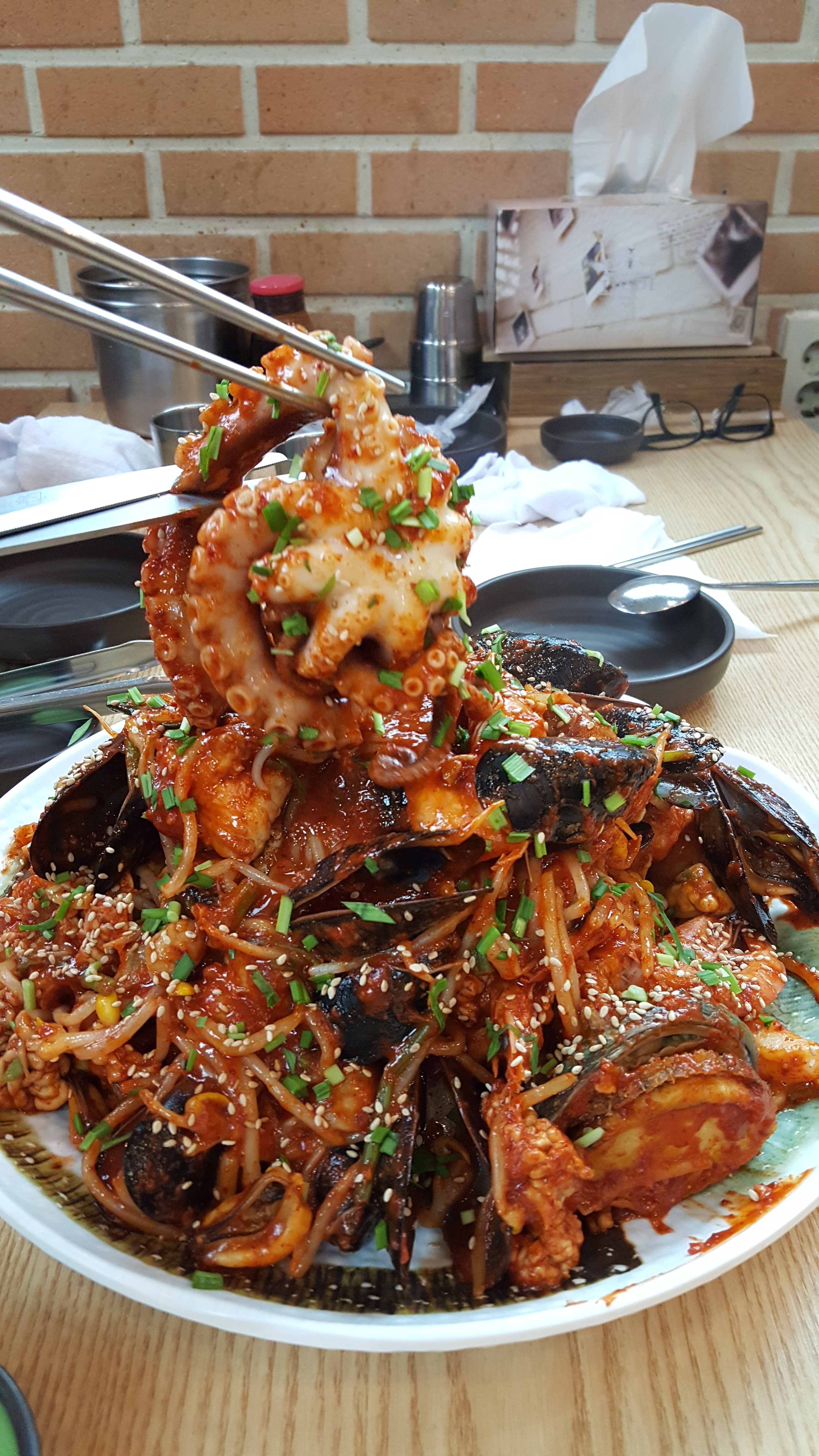 오늘손칼국수&찜 연신내점