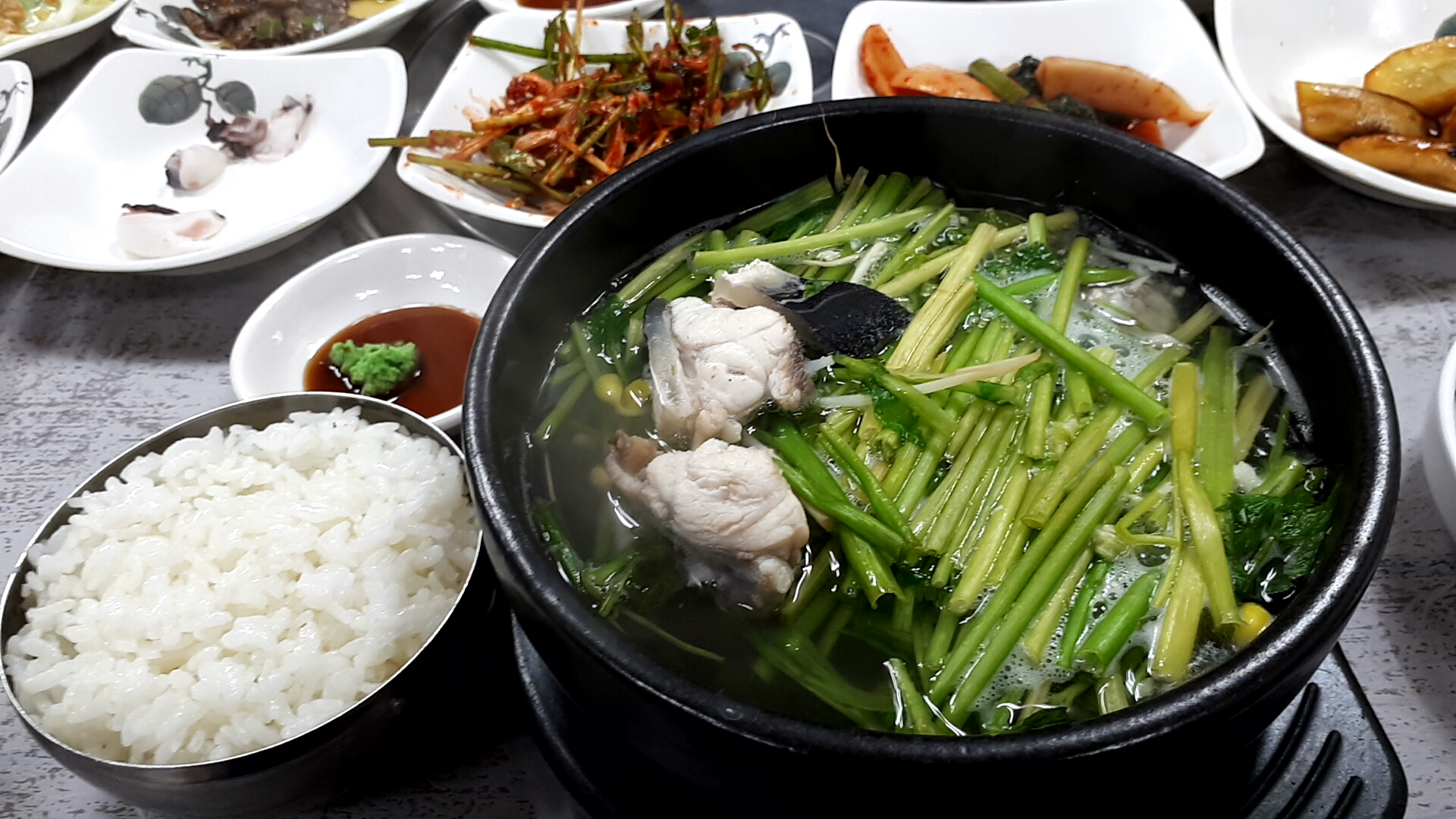 돌산복집