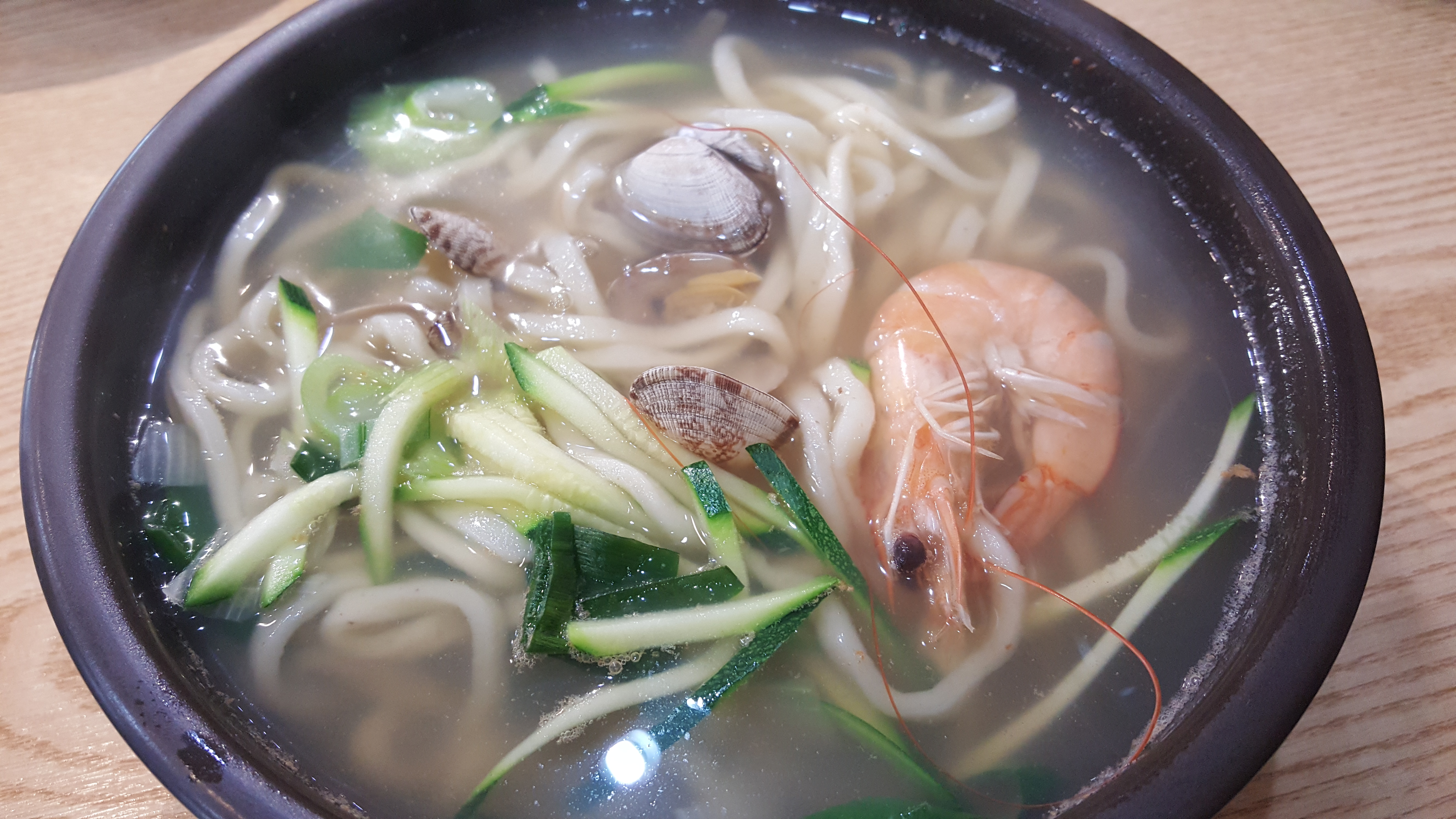 오늘손칼국수&찜 연신내점