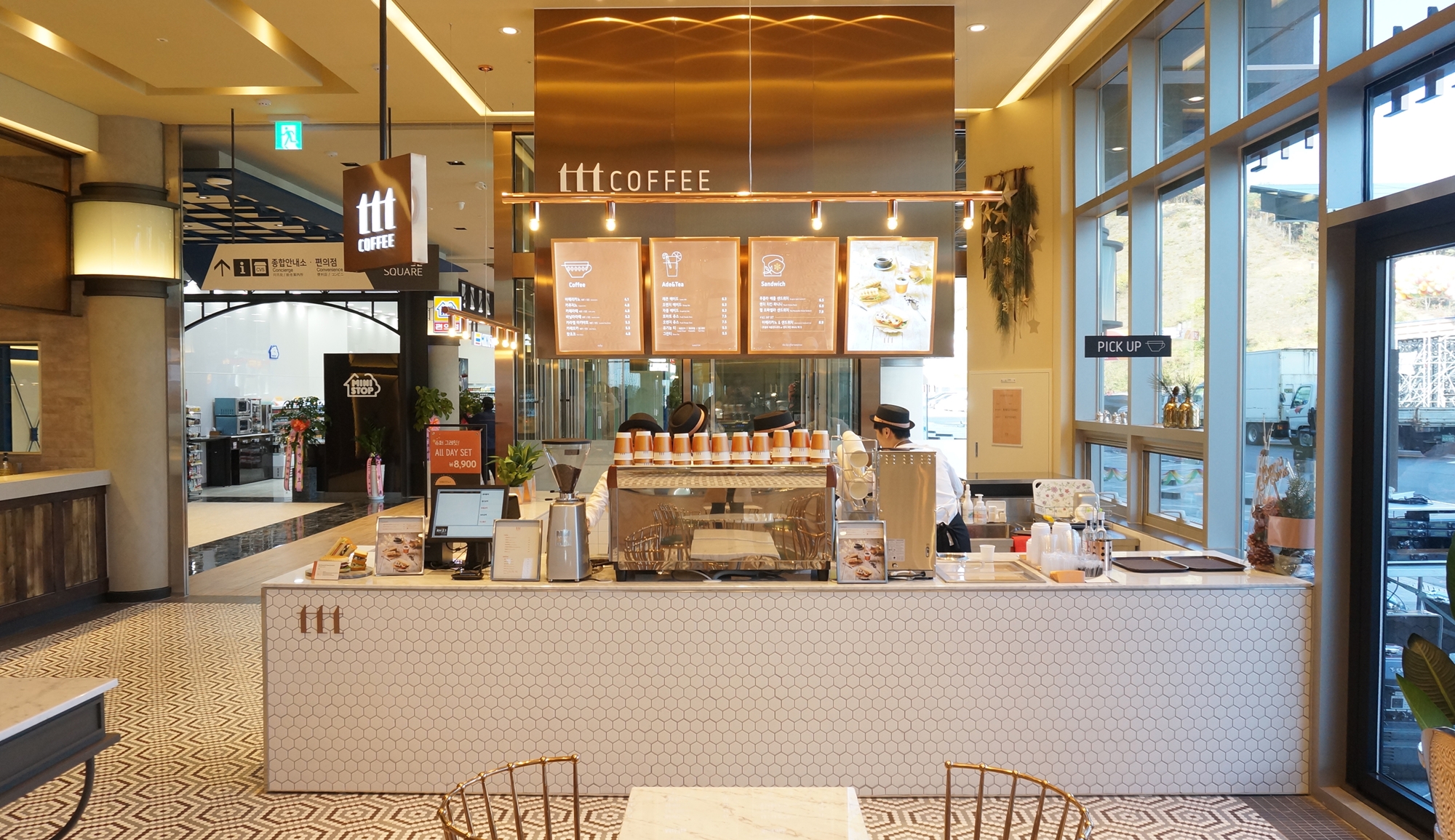 Cafe ttt 시흥하늘휴게소점