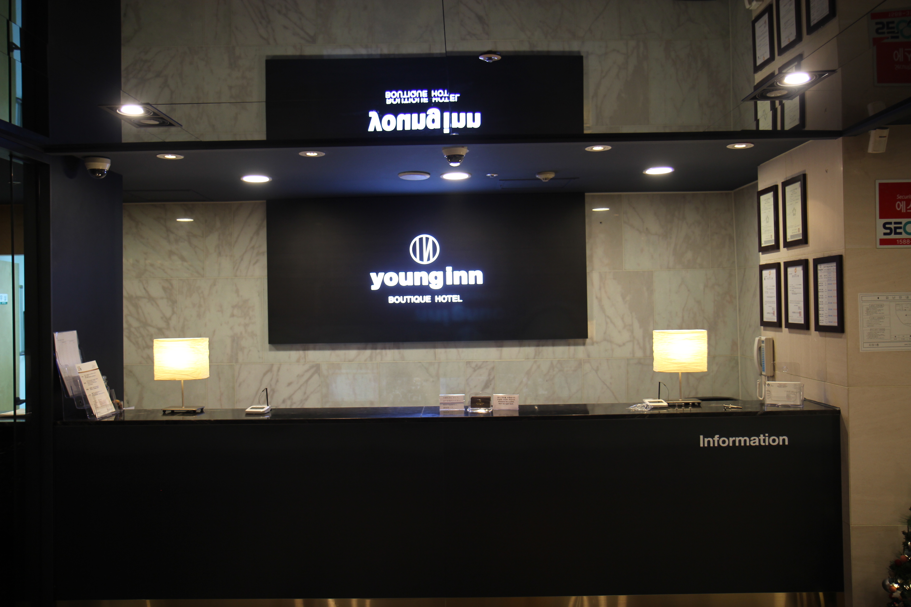 Hotel Young Inn