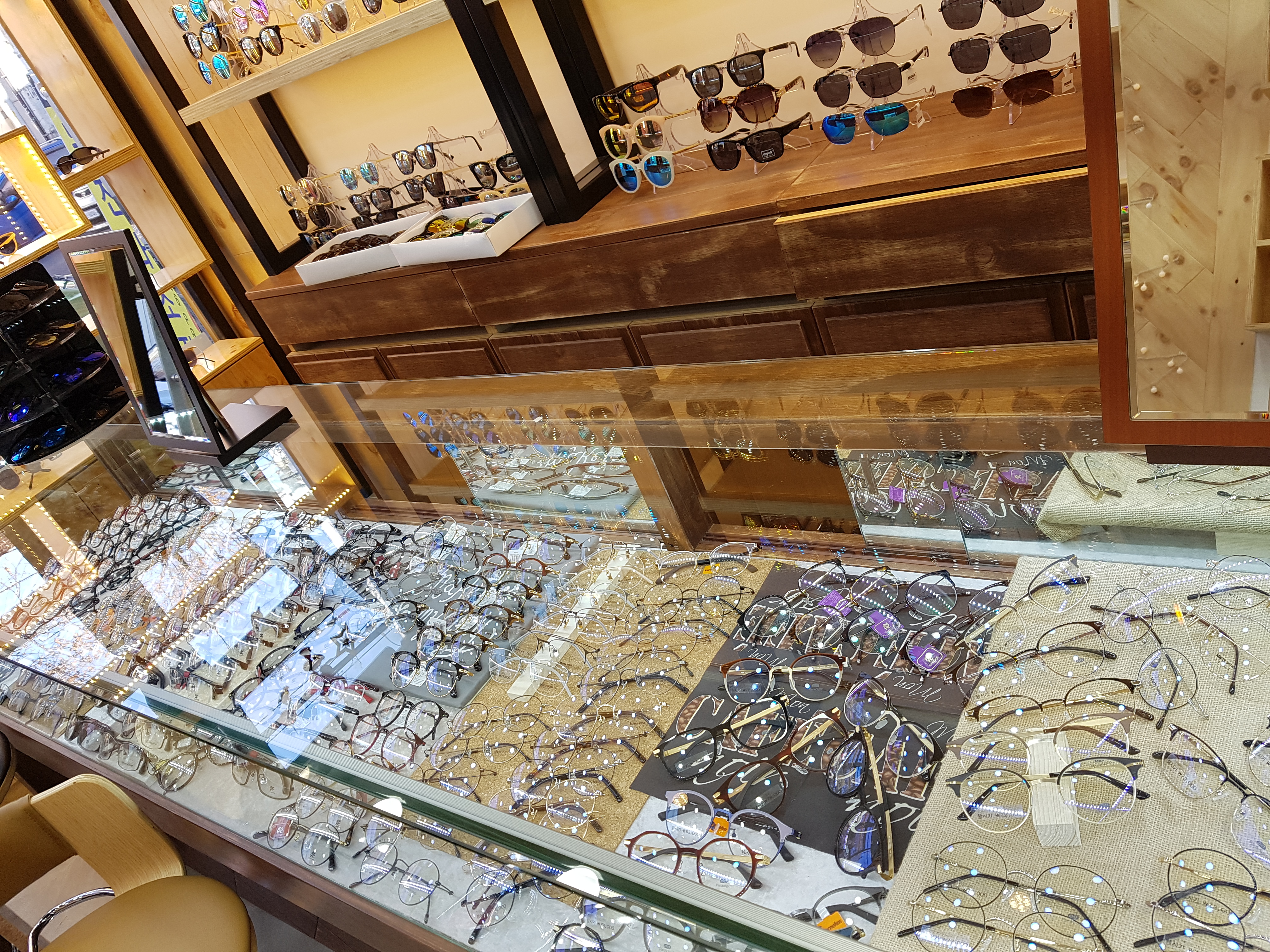 the안경 대표 이미지