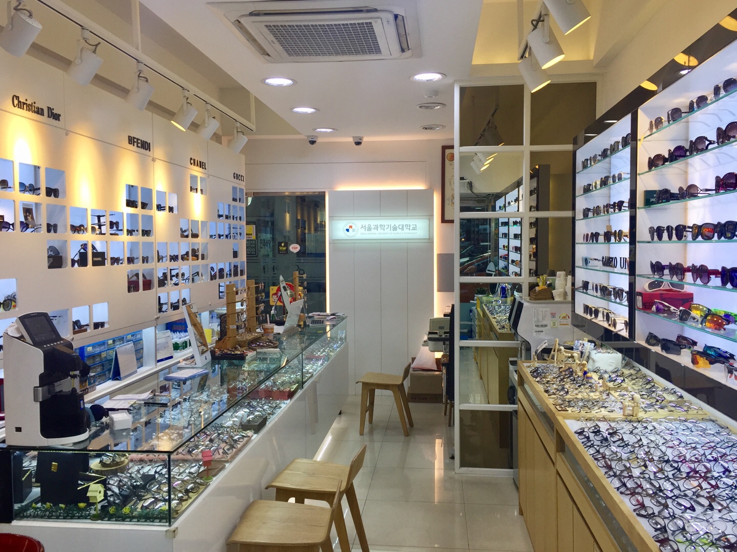 휴안경원 대표 이미지