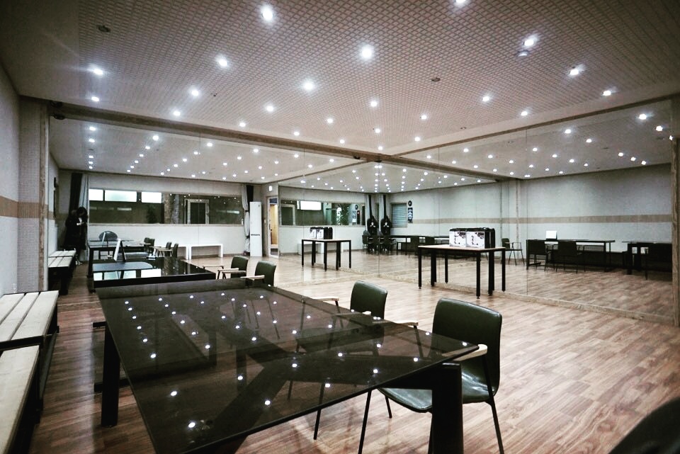 4번째 스튜디오 사진