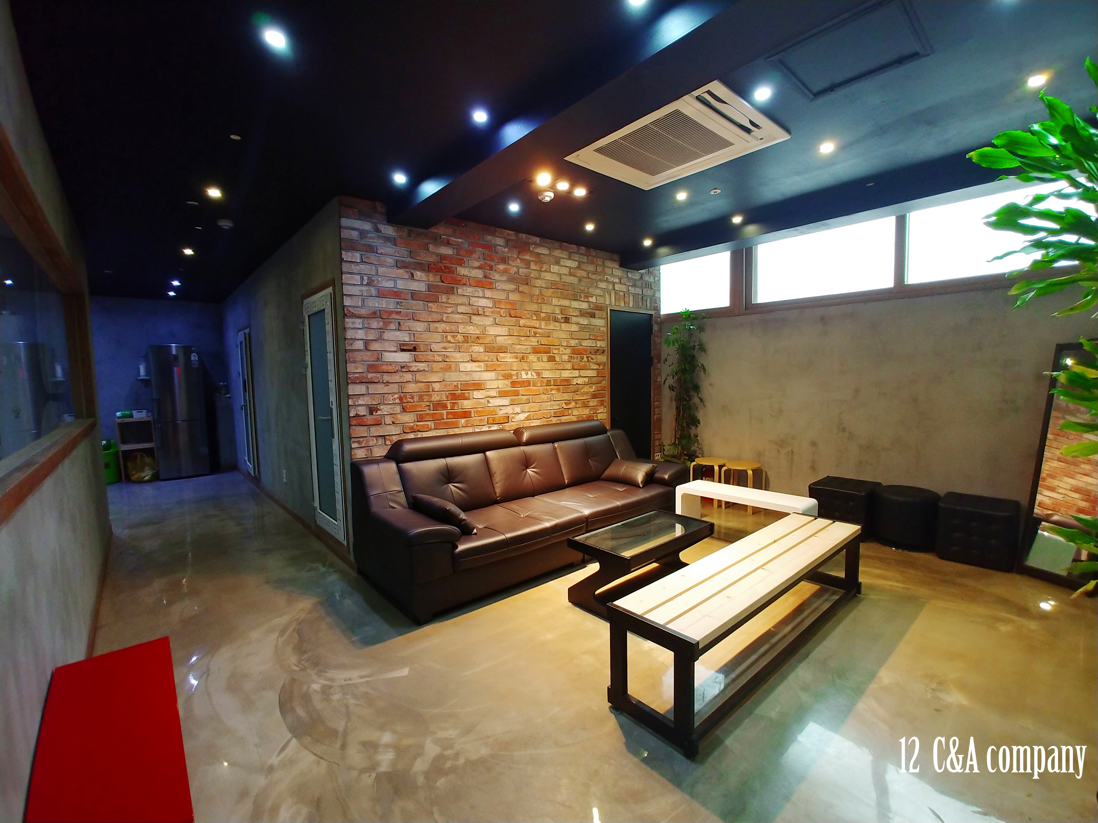 2번째 스튜디오 사진