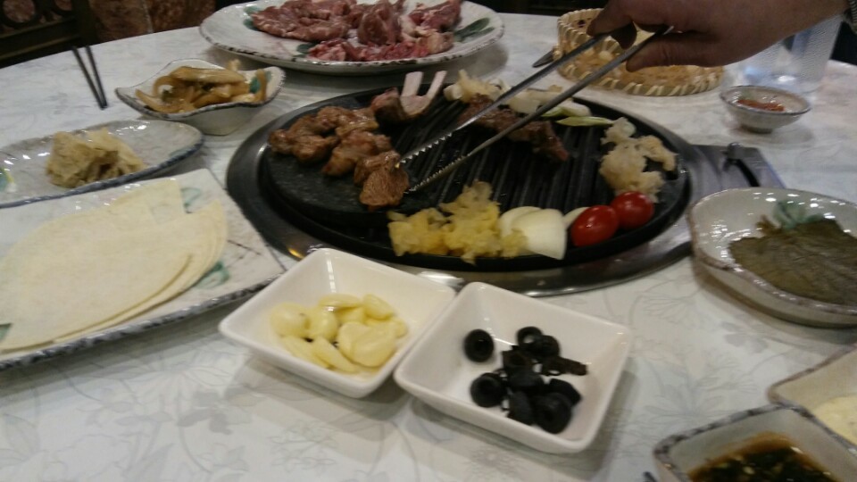 포만숯불꺼먹돼지앤양고기 대표 이미지