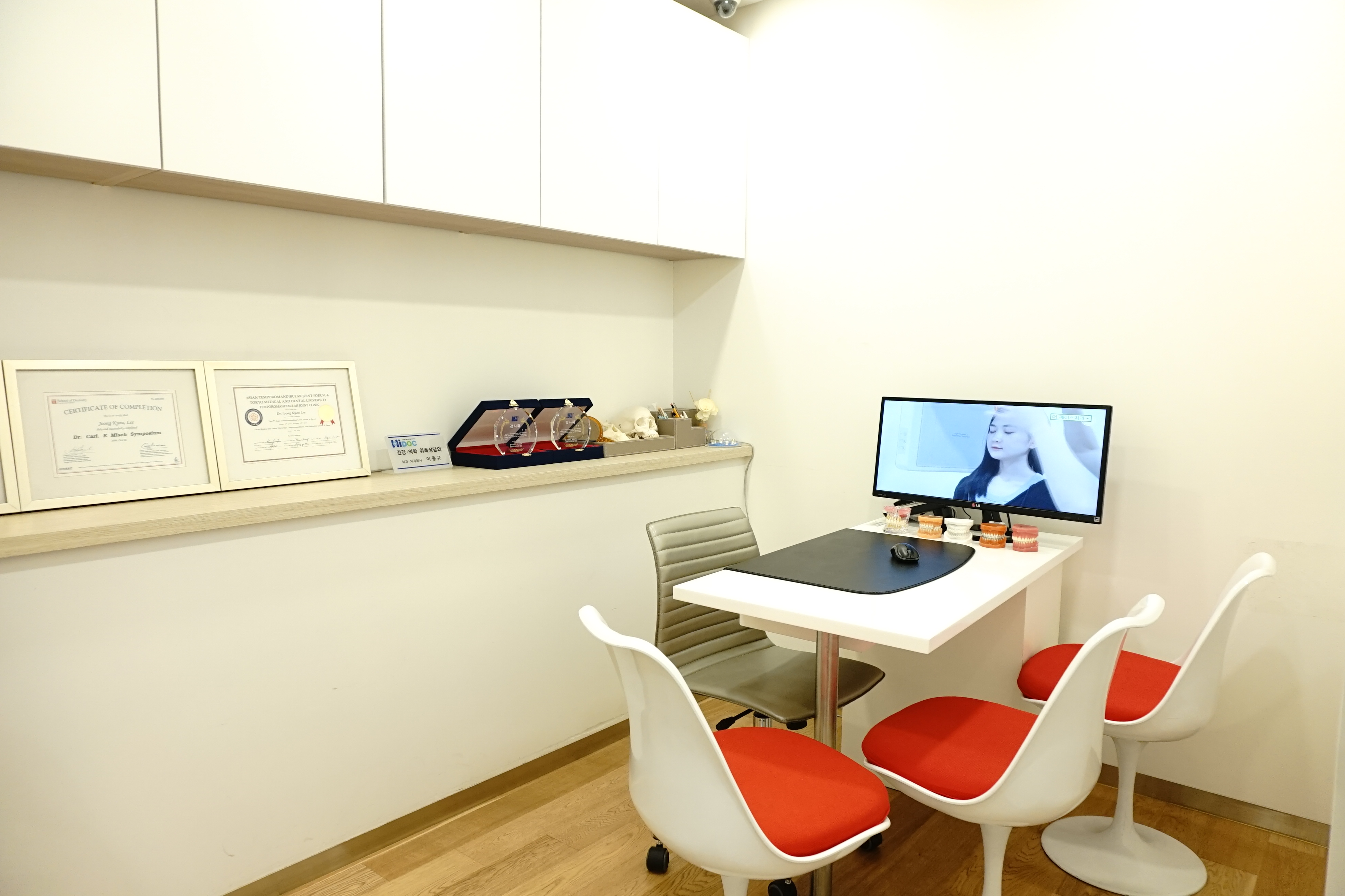 더페이스치과의원 대표 이미지