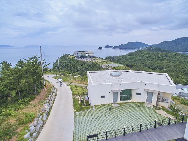 나로리뷰