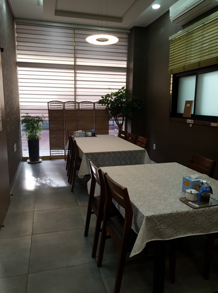 동승춘 대표 이미지