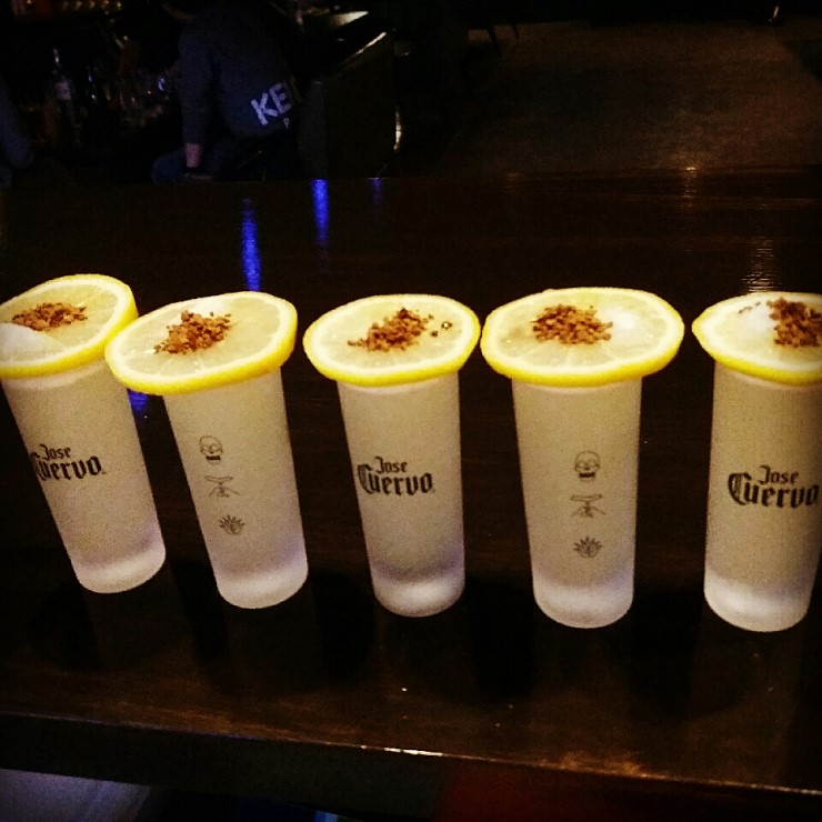 제니스라운지바