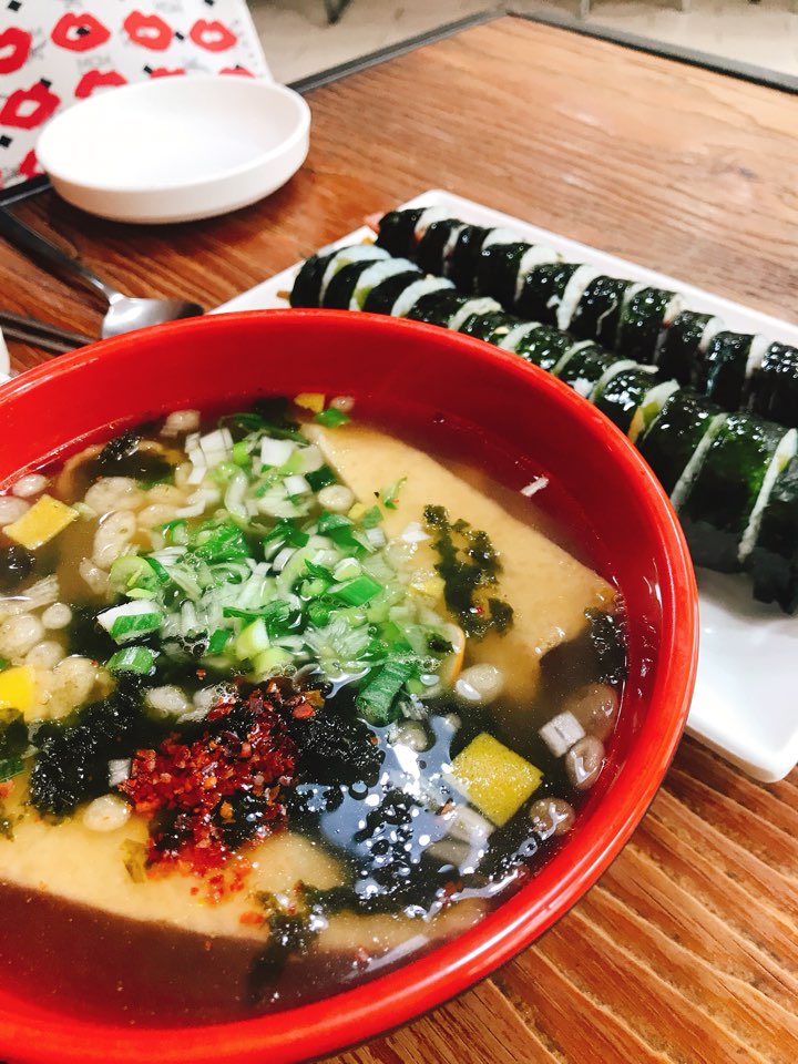 영희김밥 철수라면