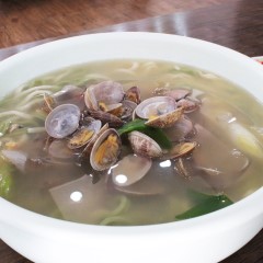 천수만바지락칼국수낙지마당