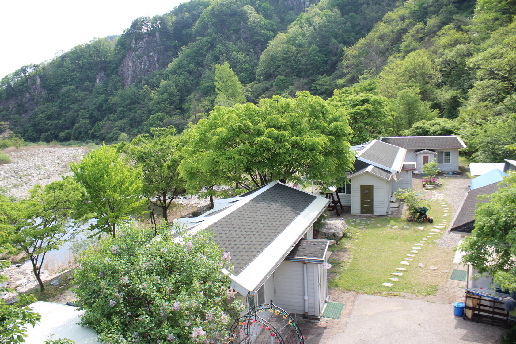 성주 산그늘펜션