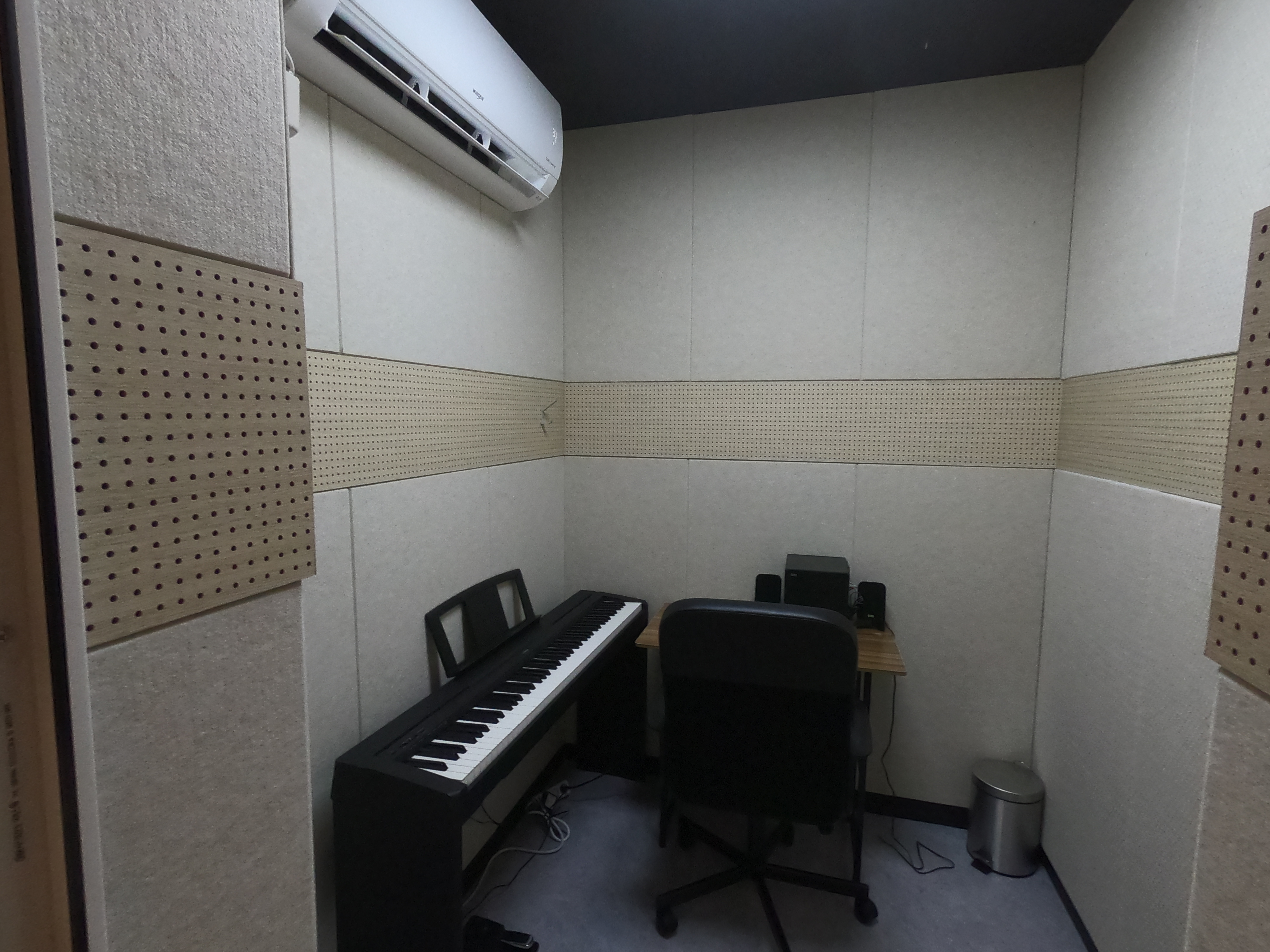 2번째 스튜디오 사진