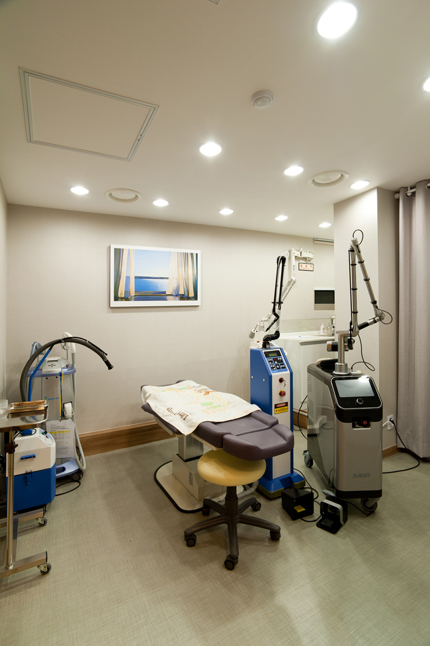 어뉴의원 대표 이미지