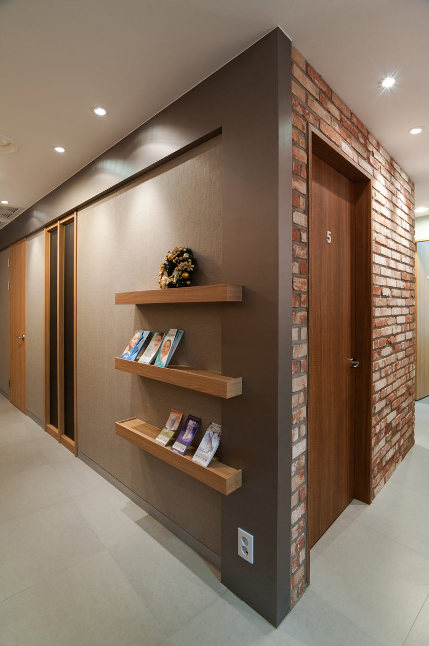 어뉴의원 대표 이미지