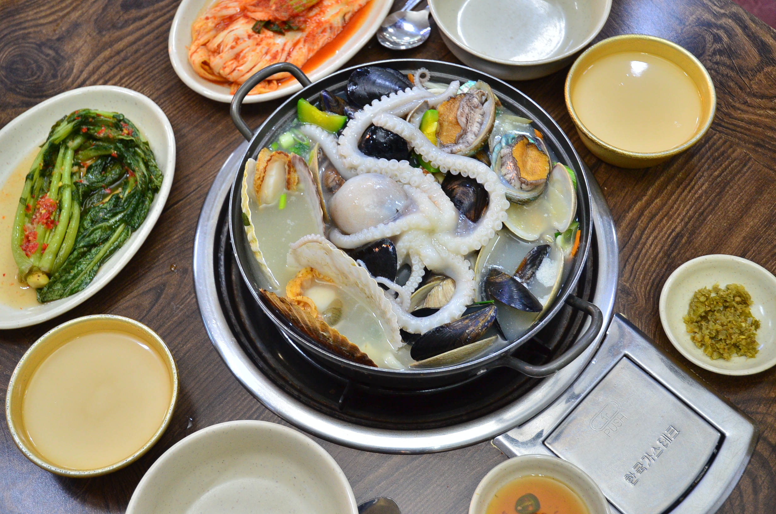16호원조할머니칼국수 대부도본점 사진 3