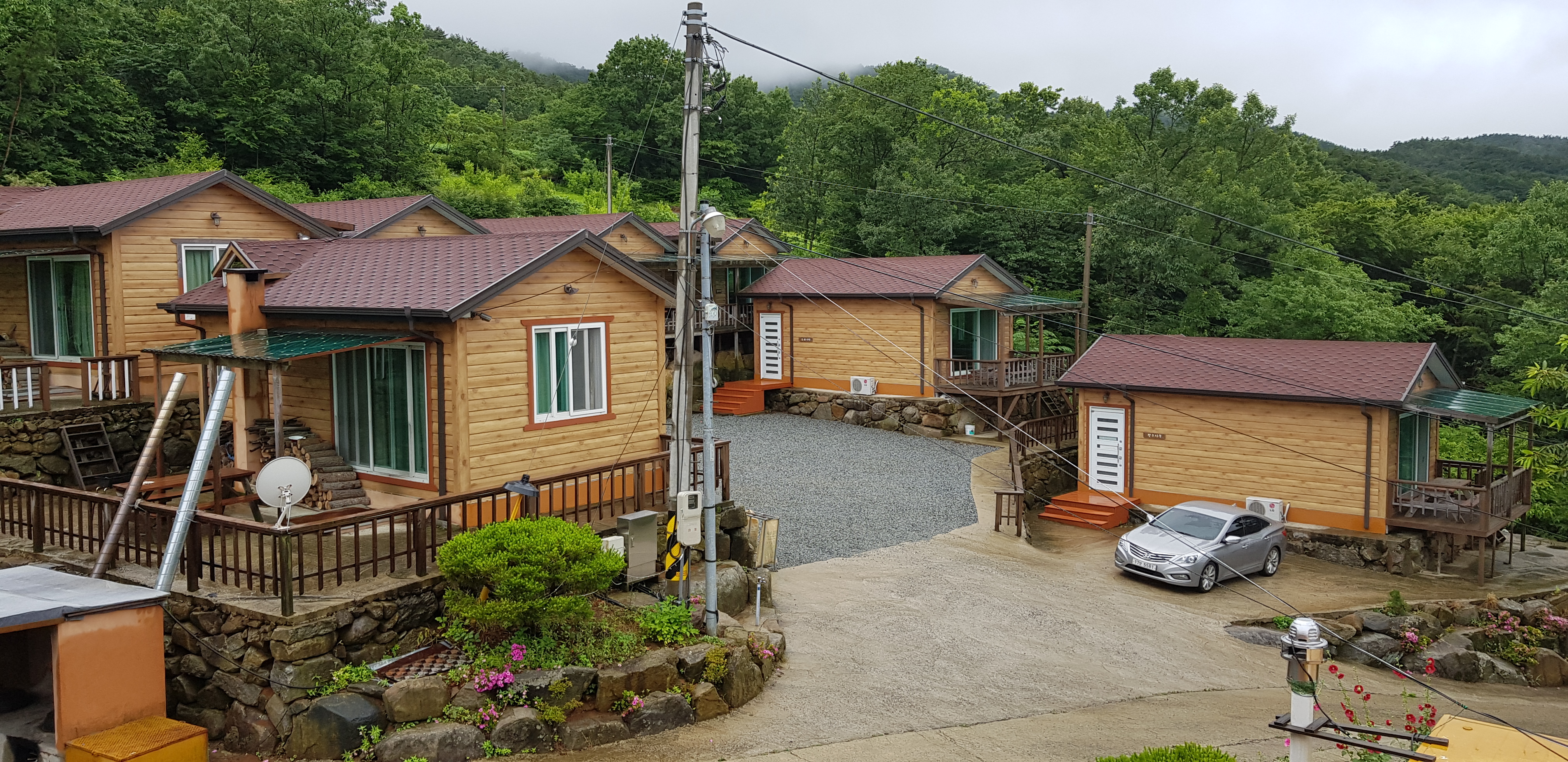 황토구들장펜션