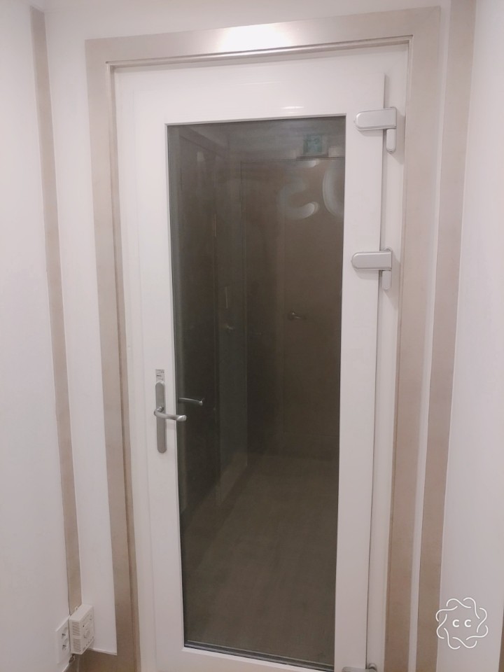 4번째 스튜디오 사진