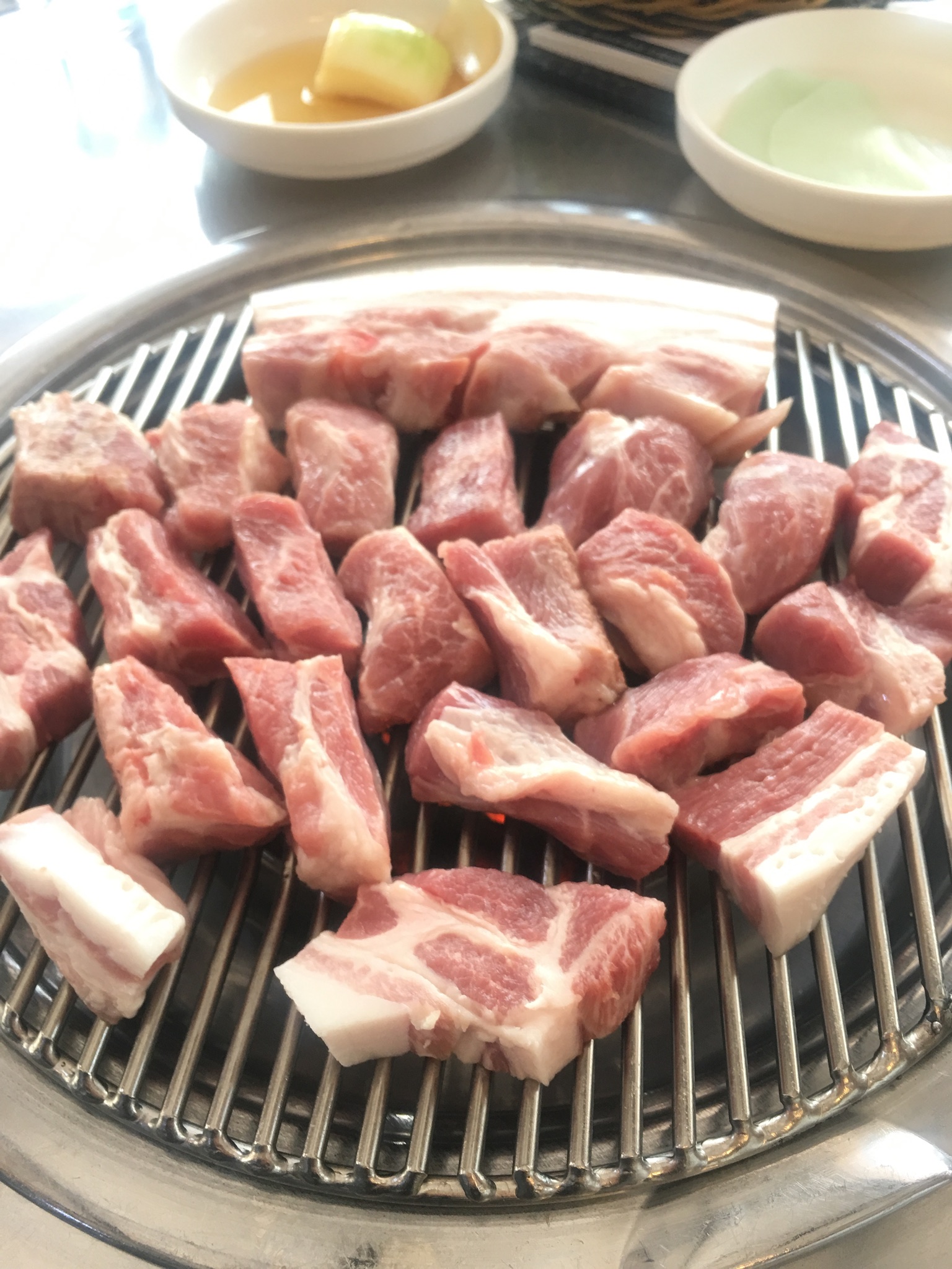 돈사돈 강동직영점