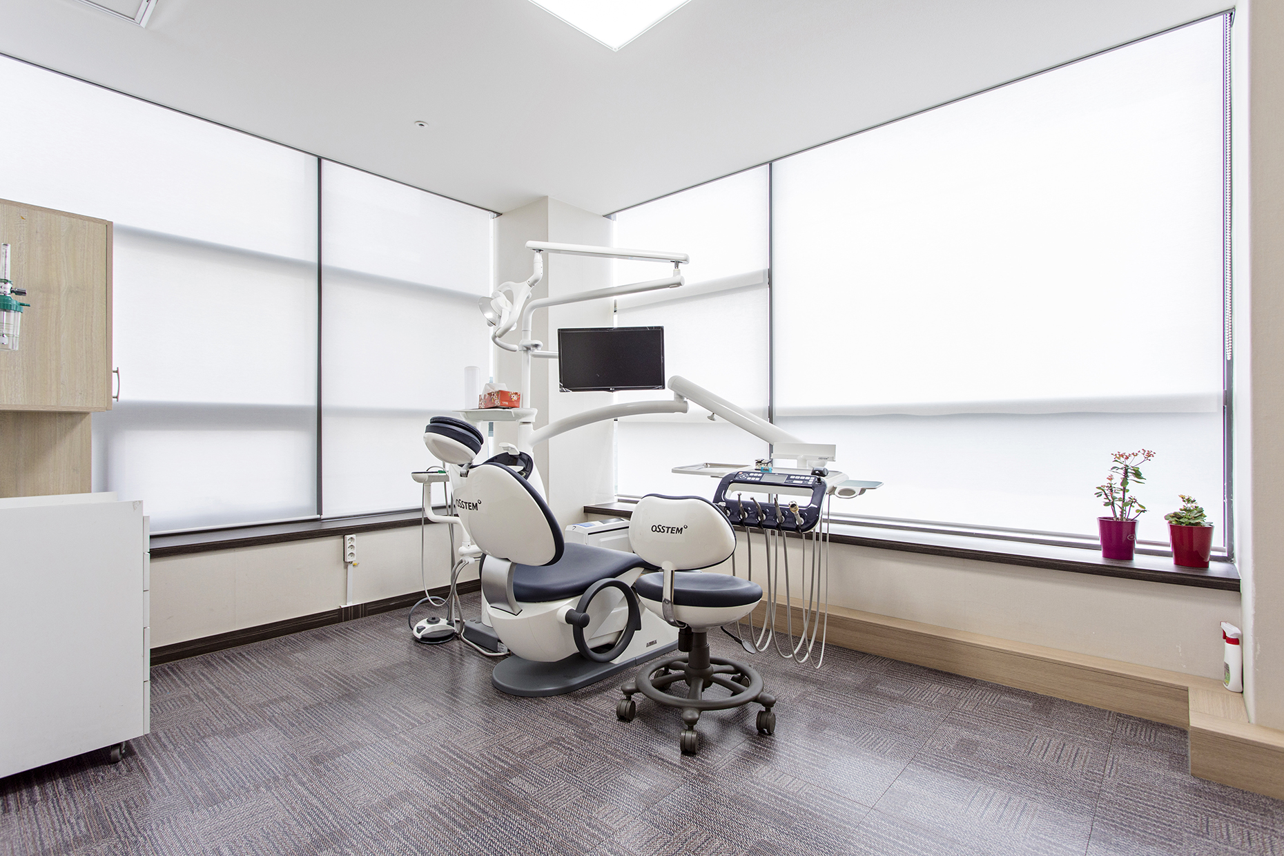 뉴욕M치과의원 대표 이미지