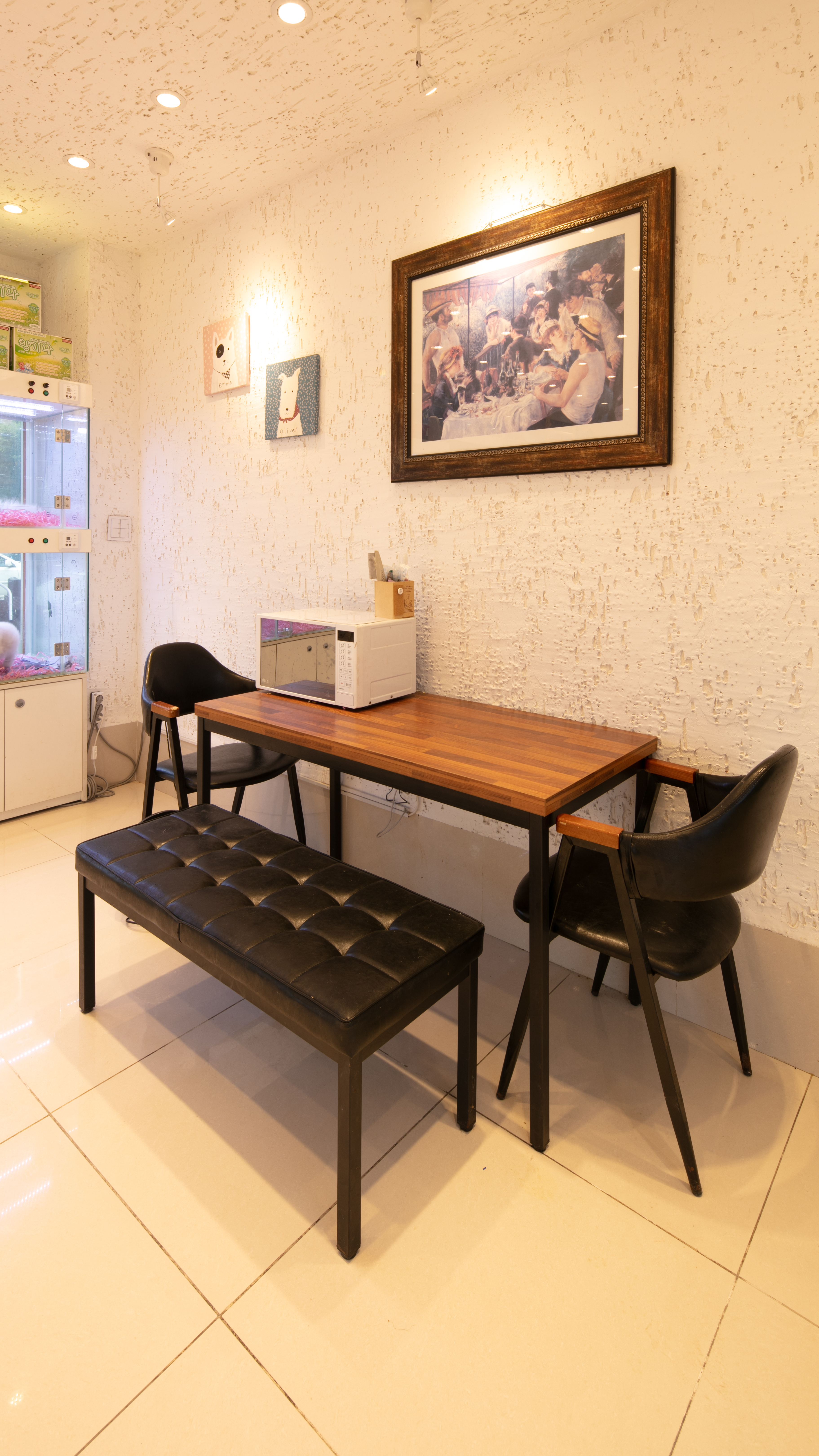 시흥 애견용품 창고형 할인매장 대표 이미지