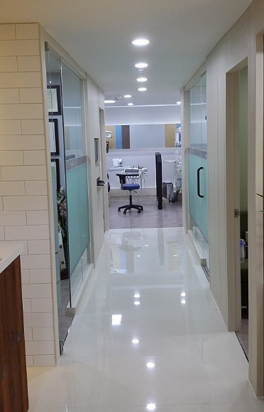 연세봄치과의원 대표 이미지