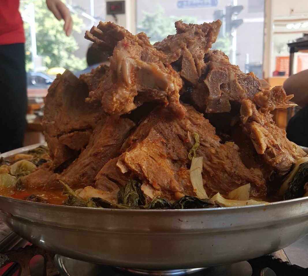 원조뼈다귀감자탕 본점