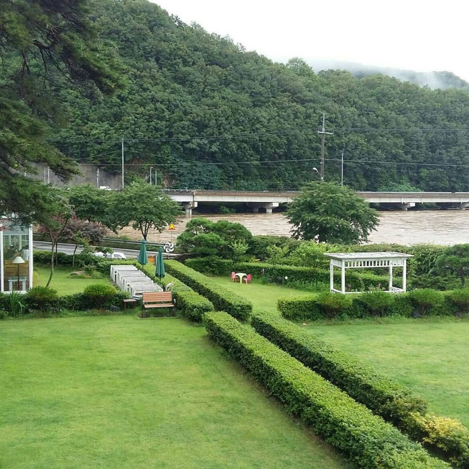 강이있는풍경펜션