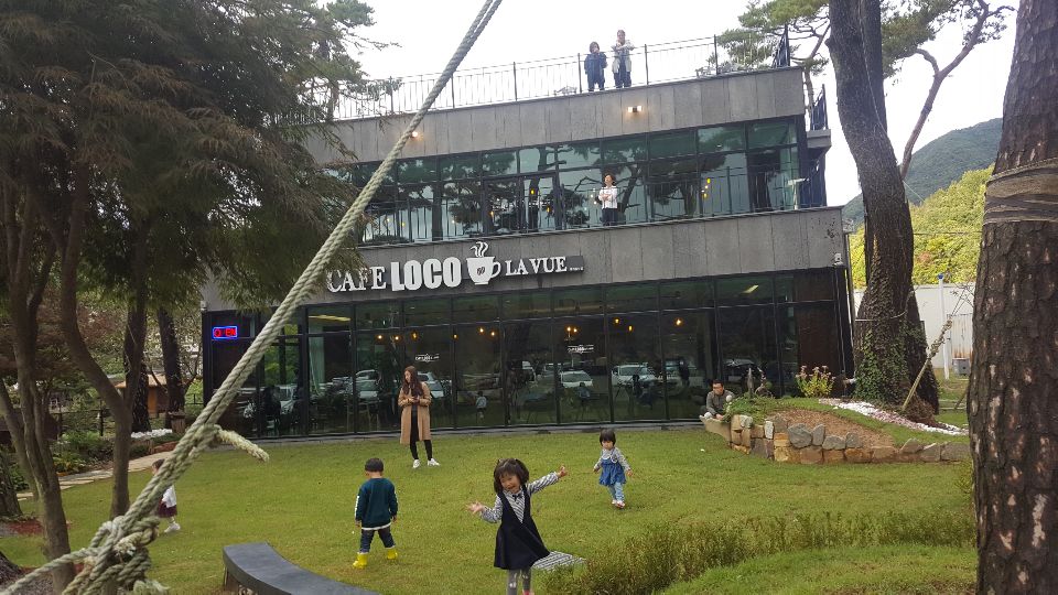 카페로코앤라뷰