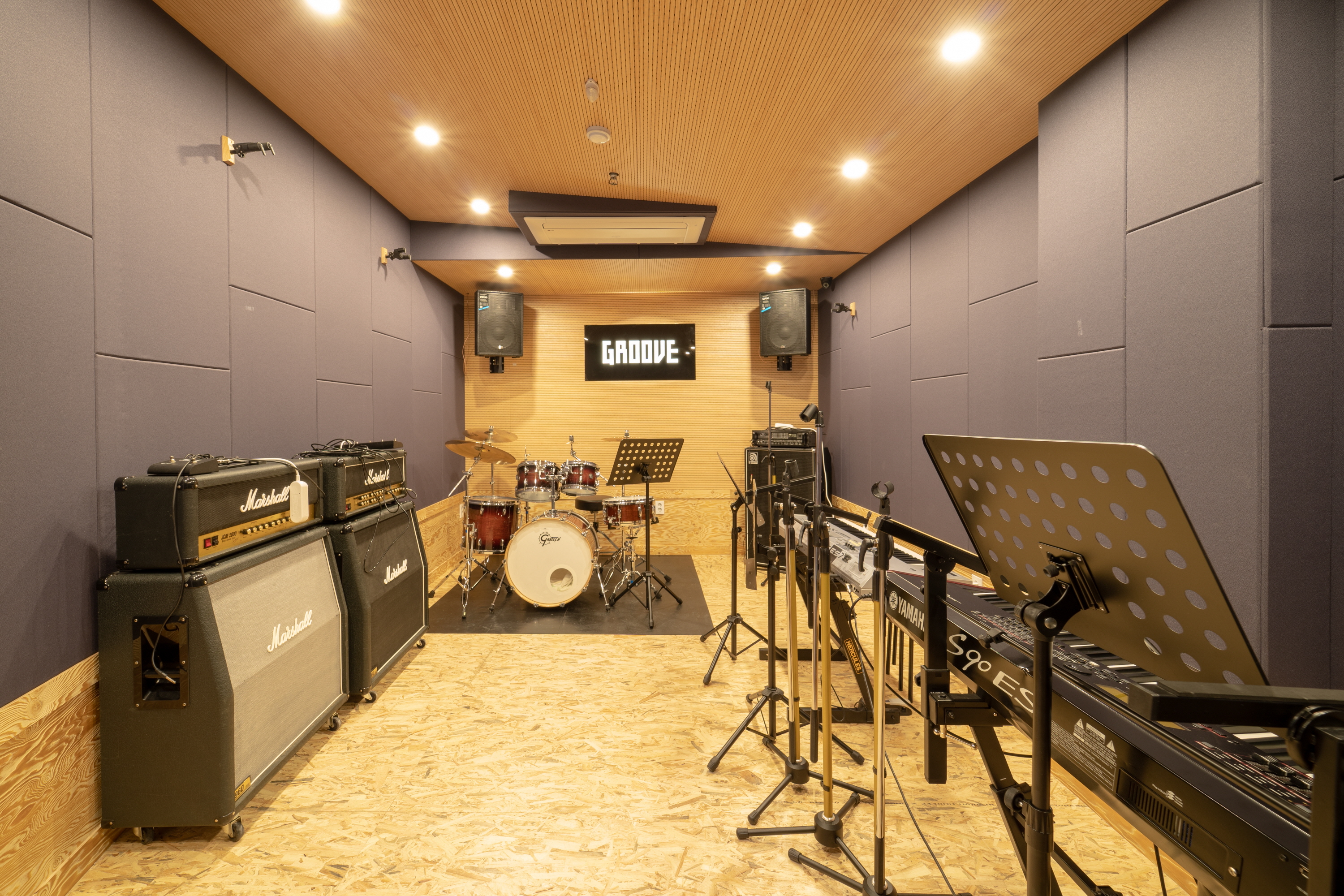 1번째 스튜디오 사진