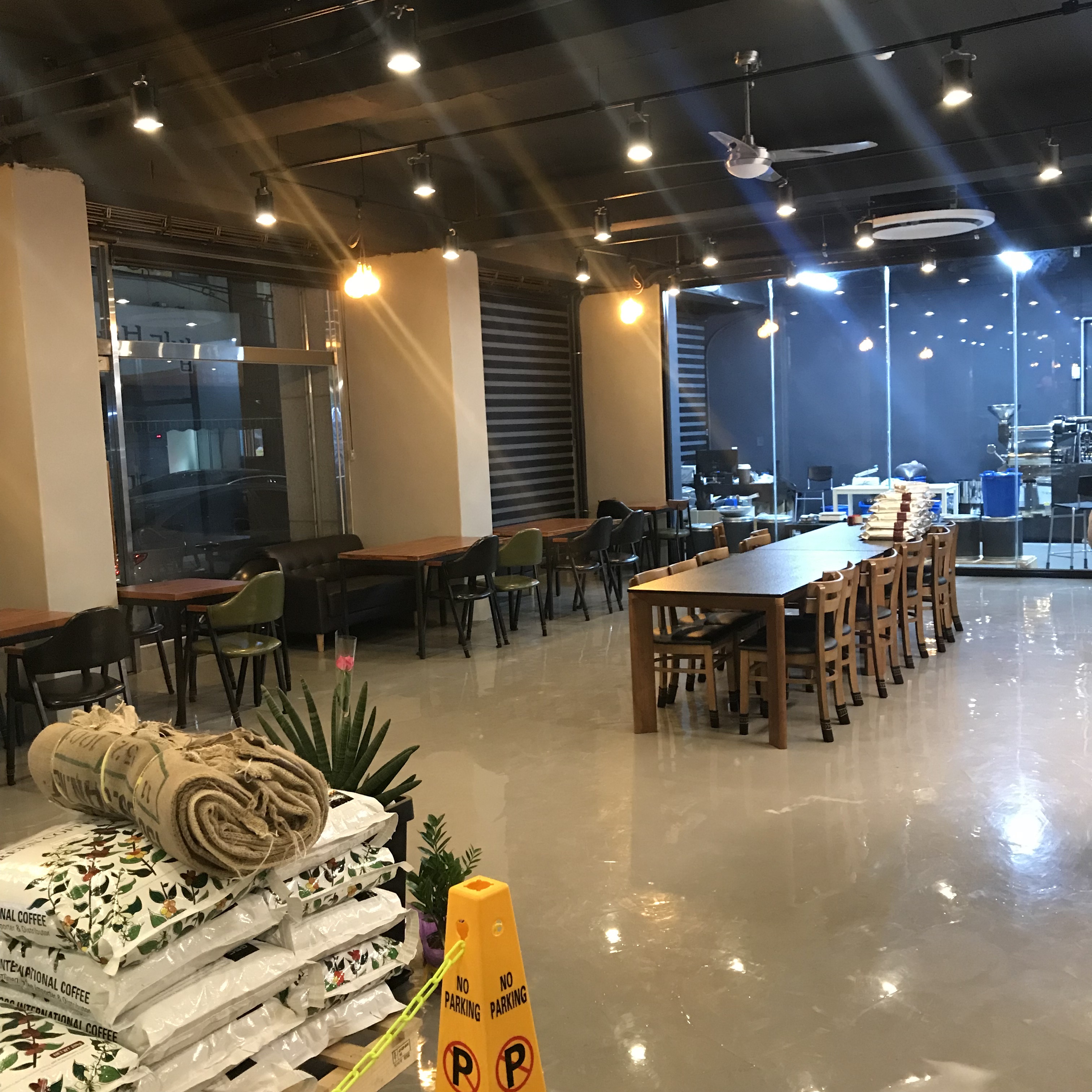 그레이드원커피로스터스 학익점