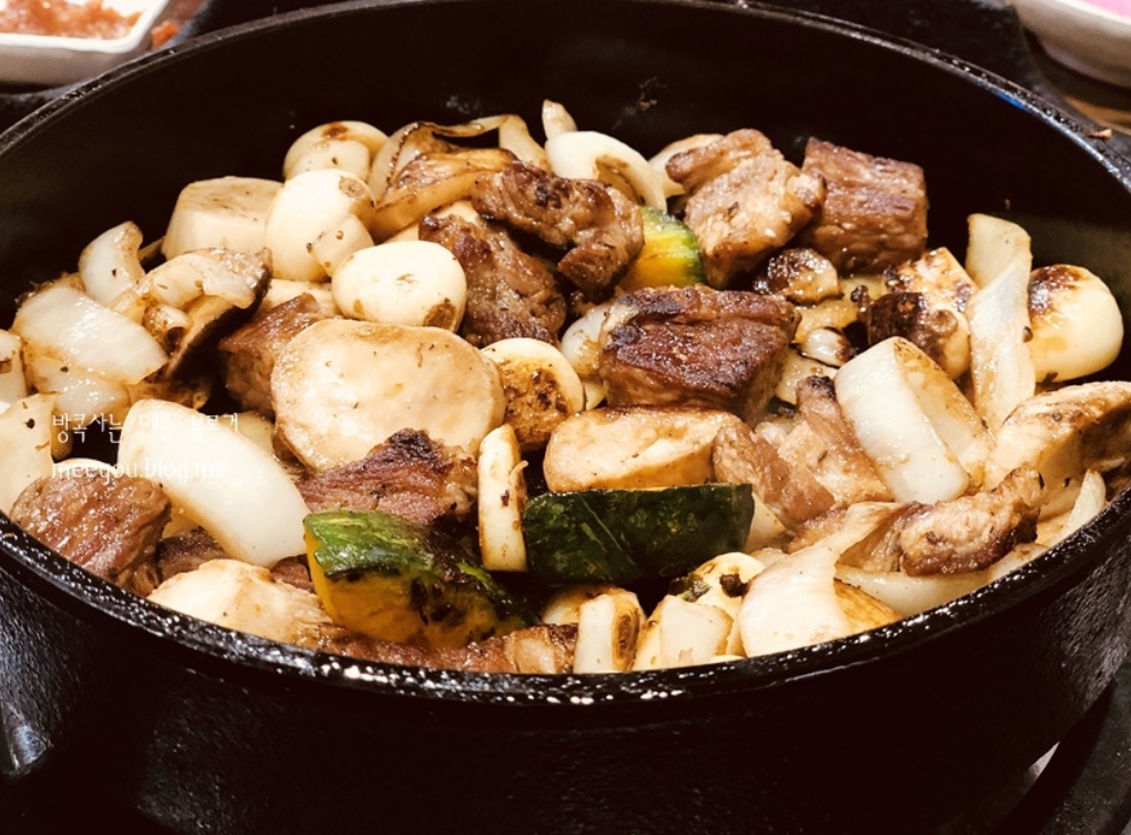 푸줏간생고기점 홍대점
