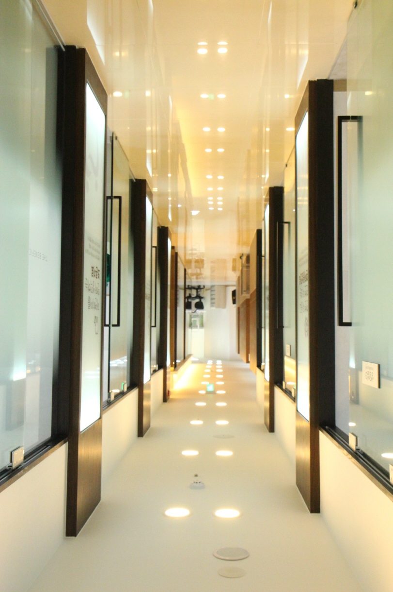 더이로운치과병원 대표 이미지