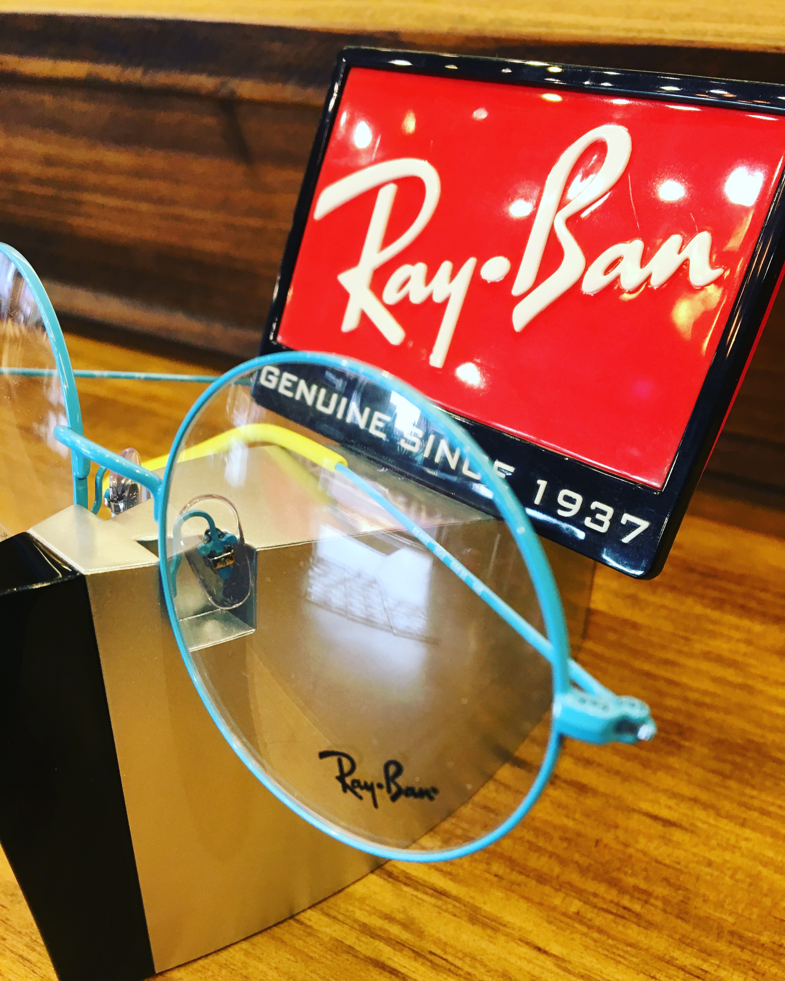 브릿지 안경 대표 이미지