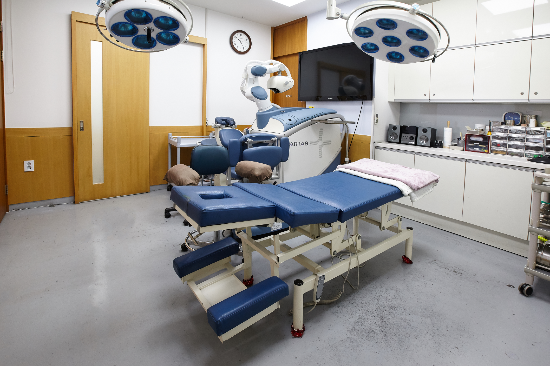 초이스피부과의원 신사 대표 이미지