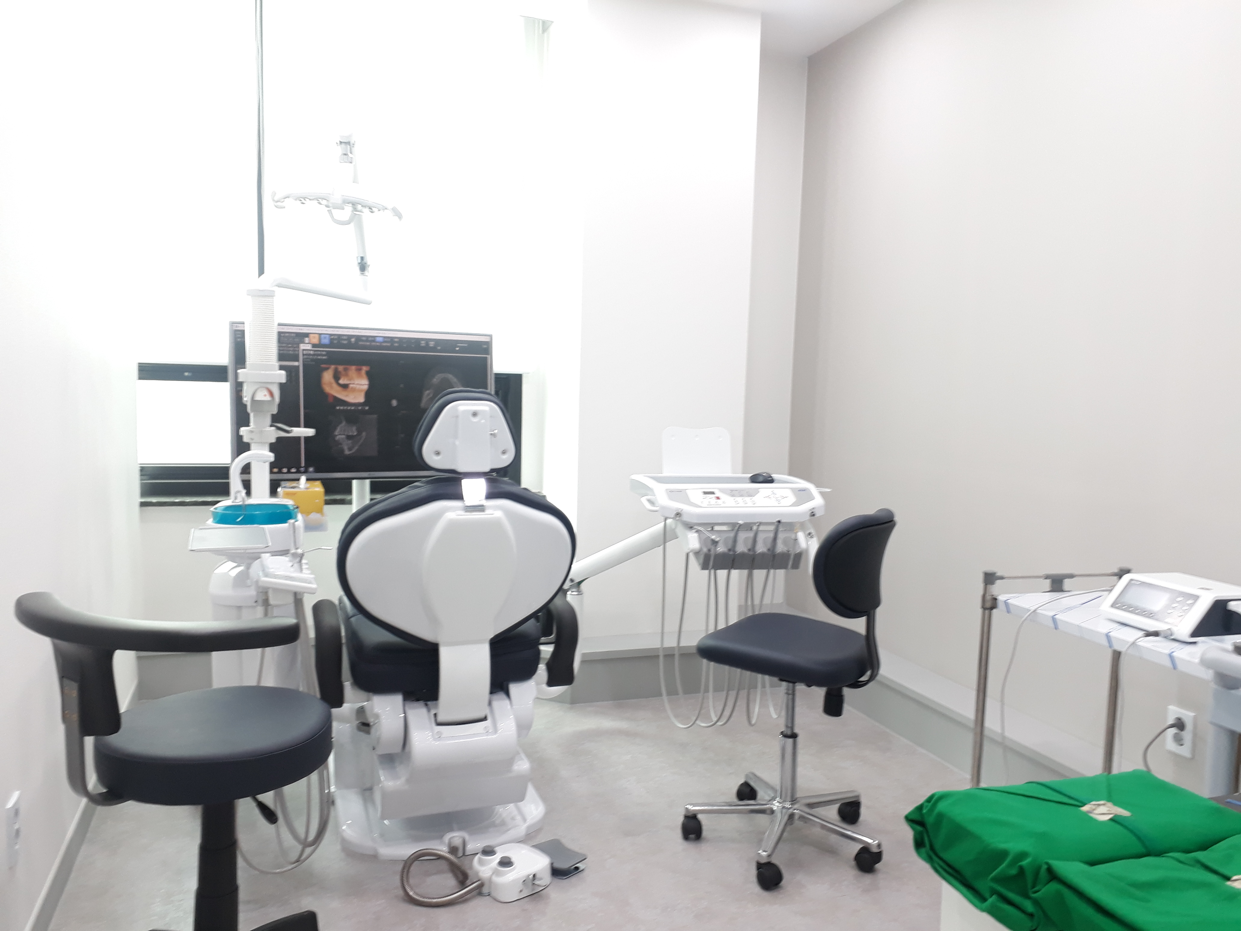 더바른치과의원 대표 이미지