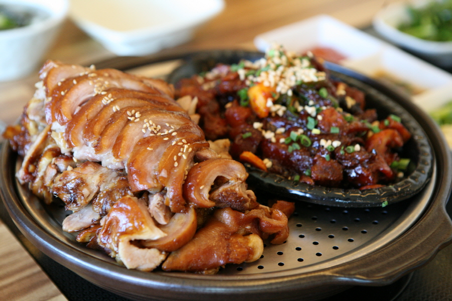 백년족발 후평점