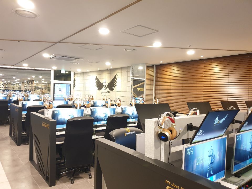스타덤PC방 성남본점
