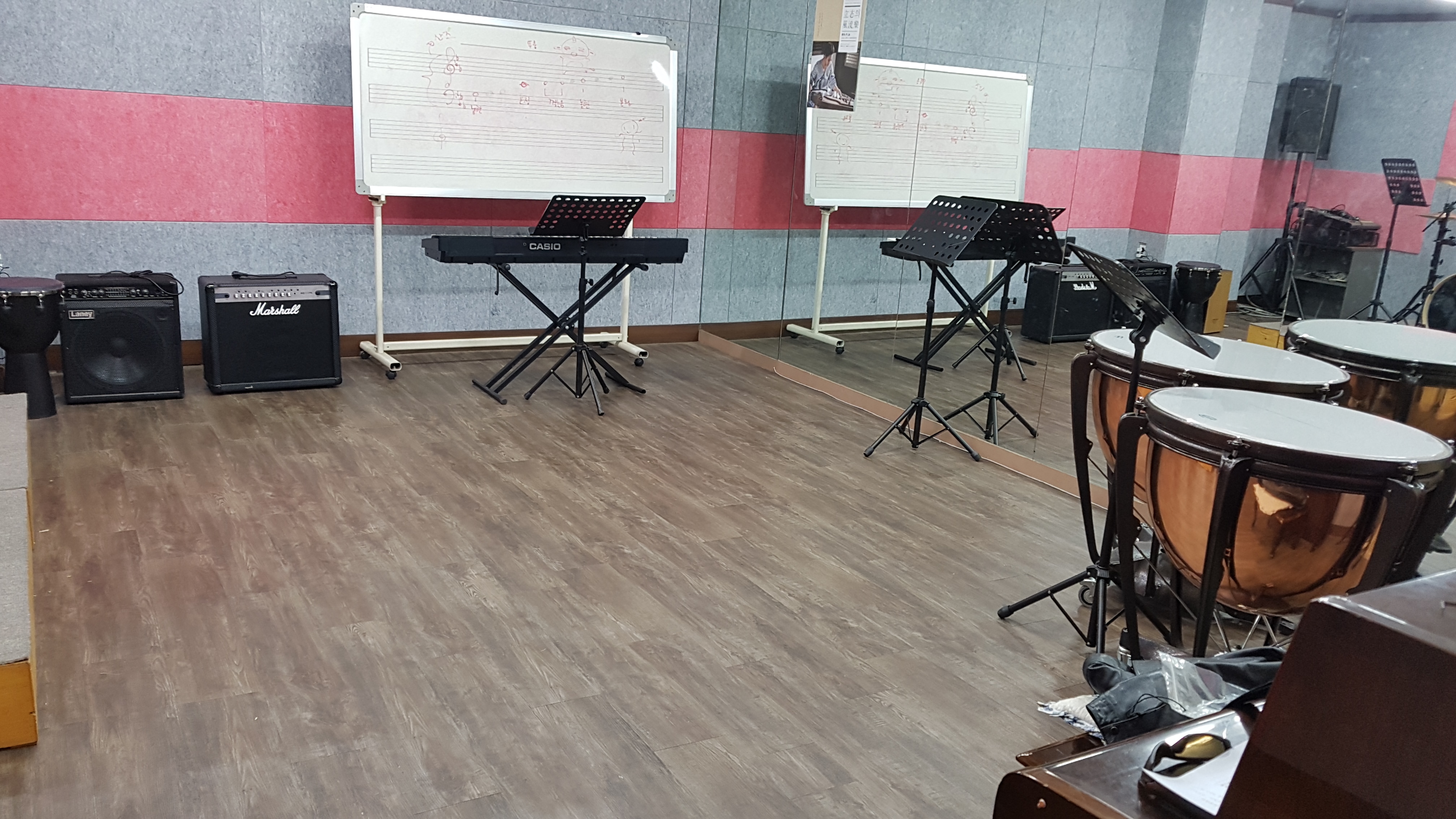 3번째 스튜디오 사진