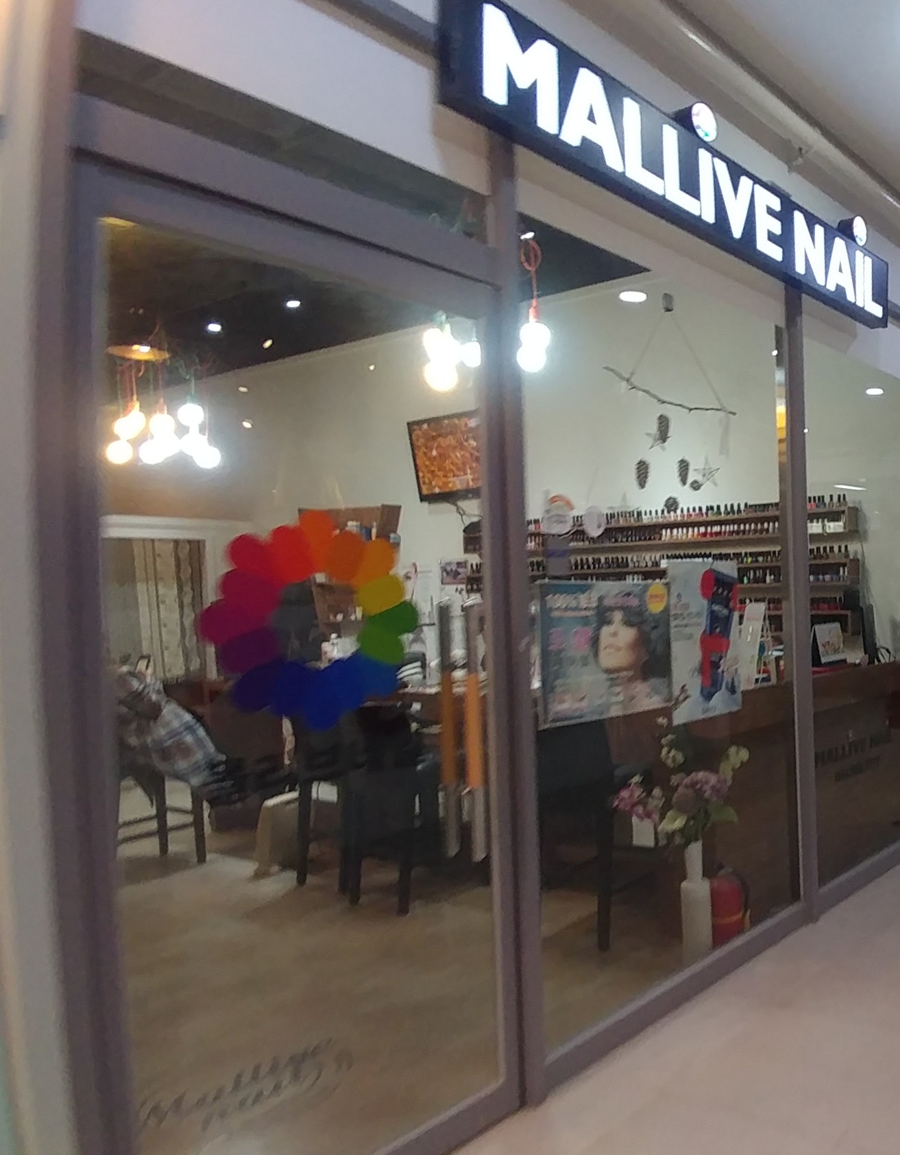 몰리브네일 대표 이미지