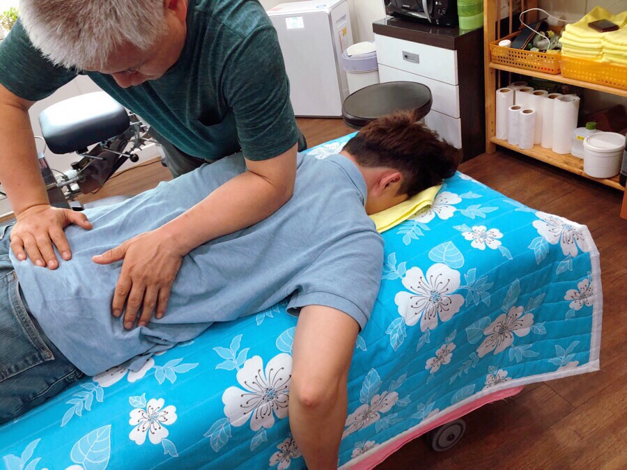 명인 바른척추체형교정원 대표 이미지