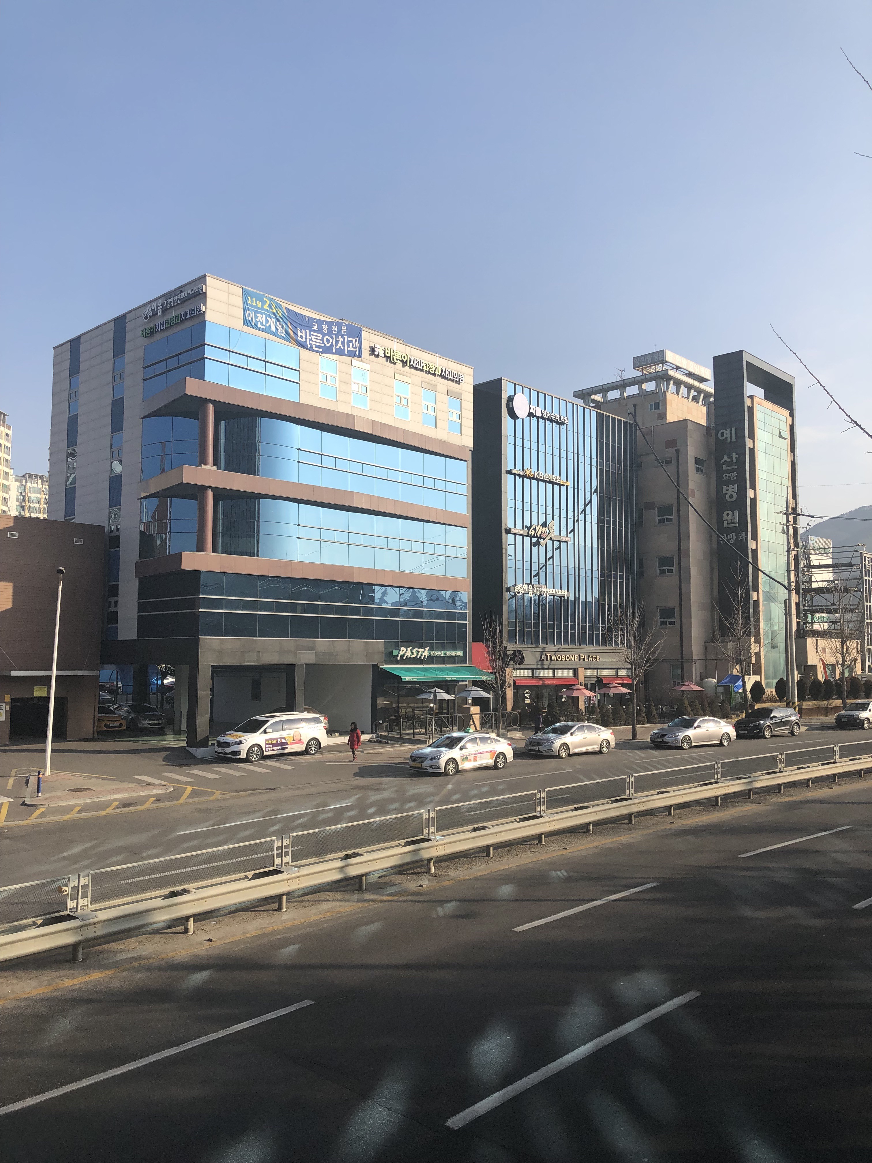바른이 치과교정과 치과의원 대표 이미지