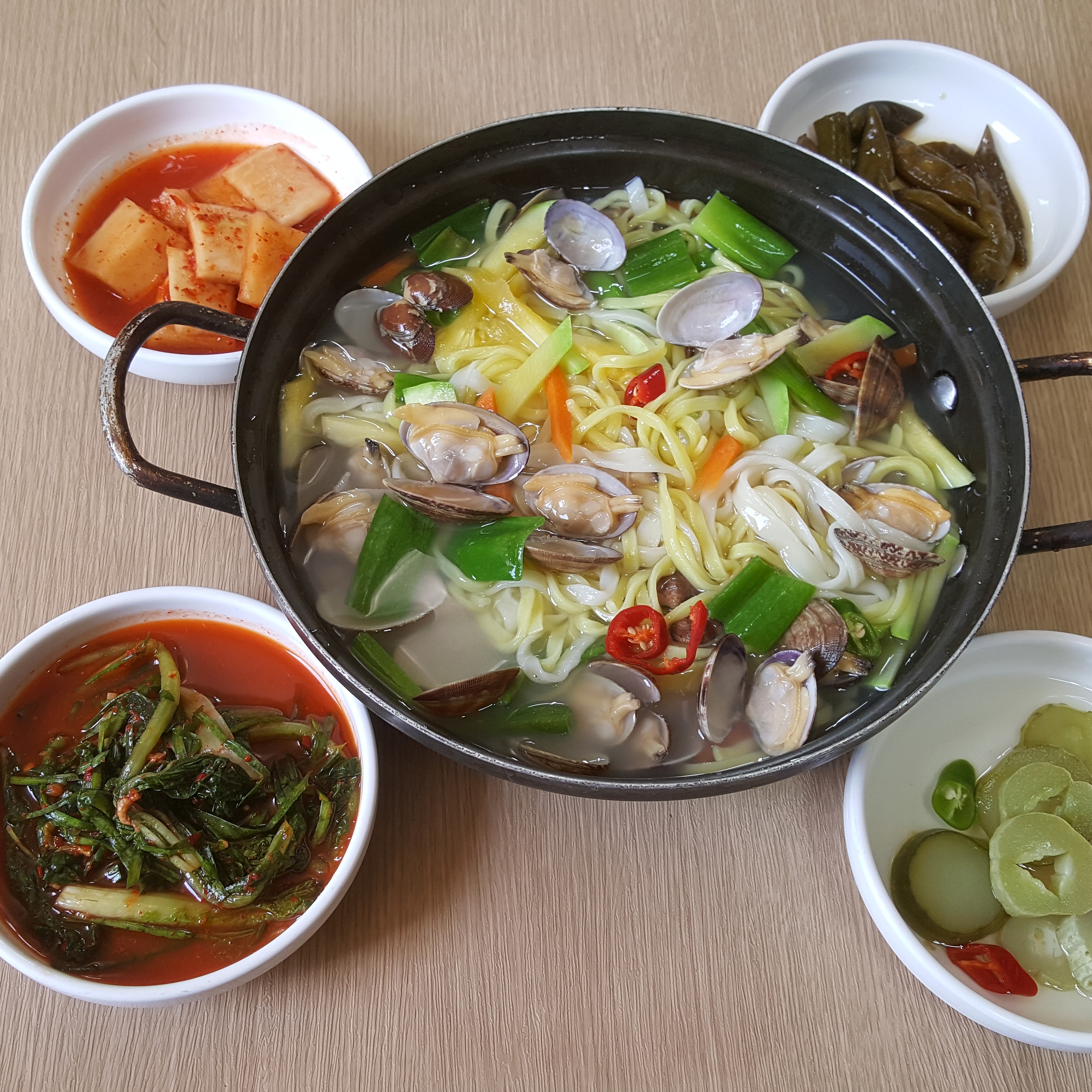 창리꽃게장굴밥집