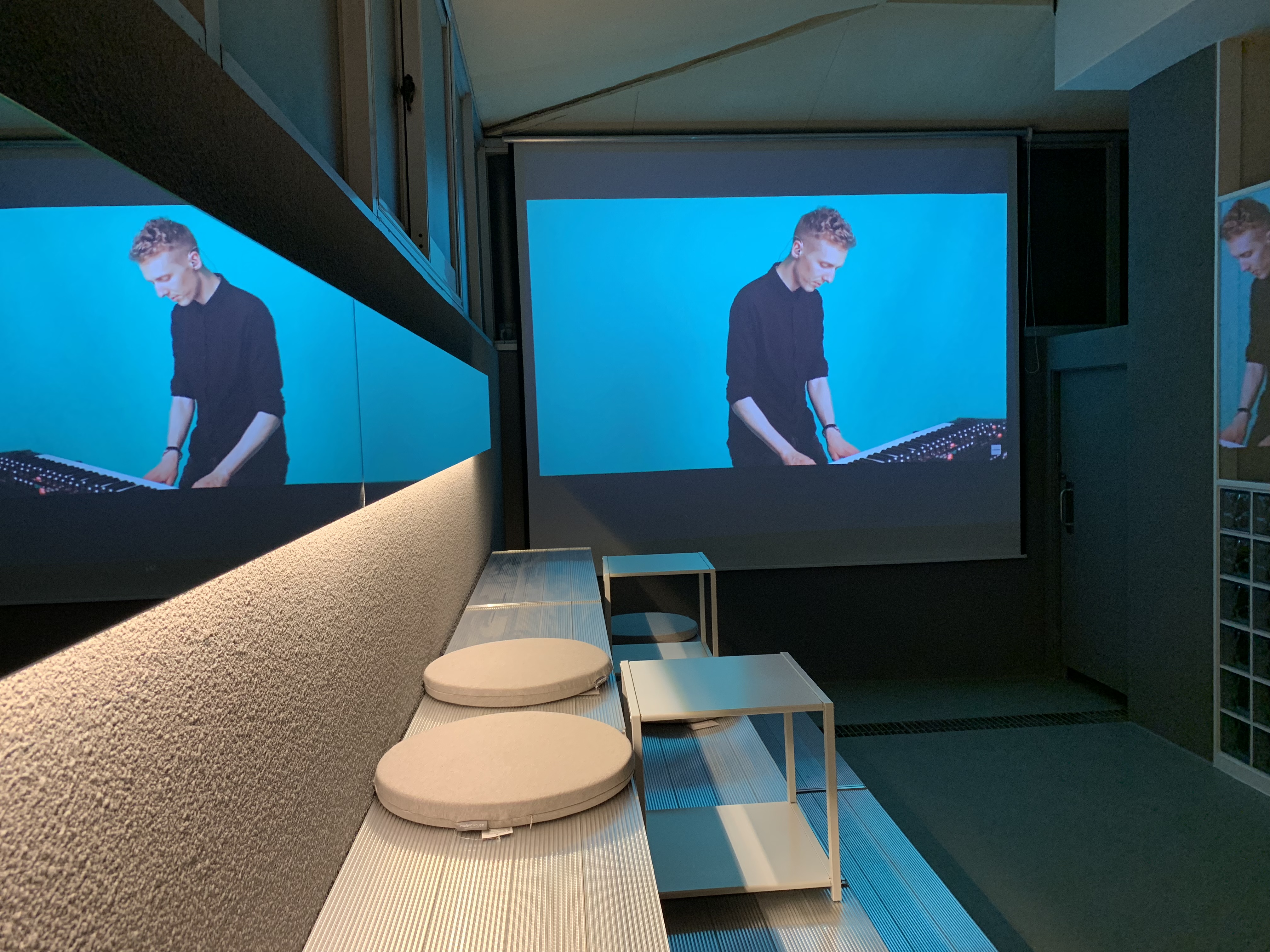 헬무트커피로스터스