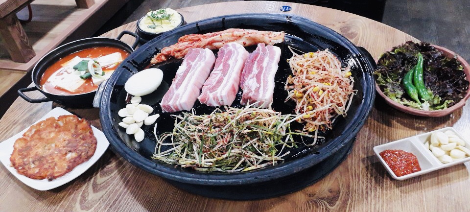 까망돼지
