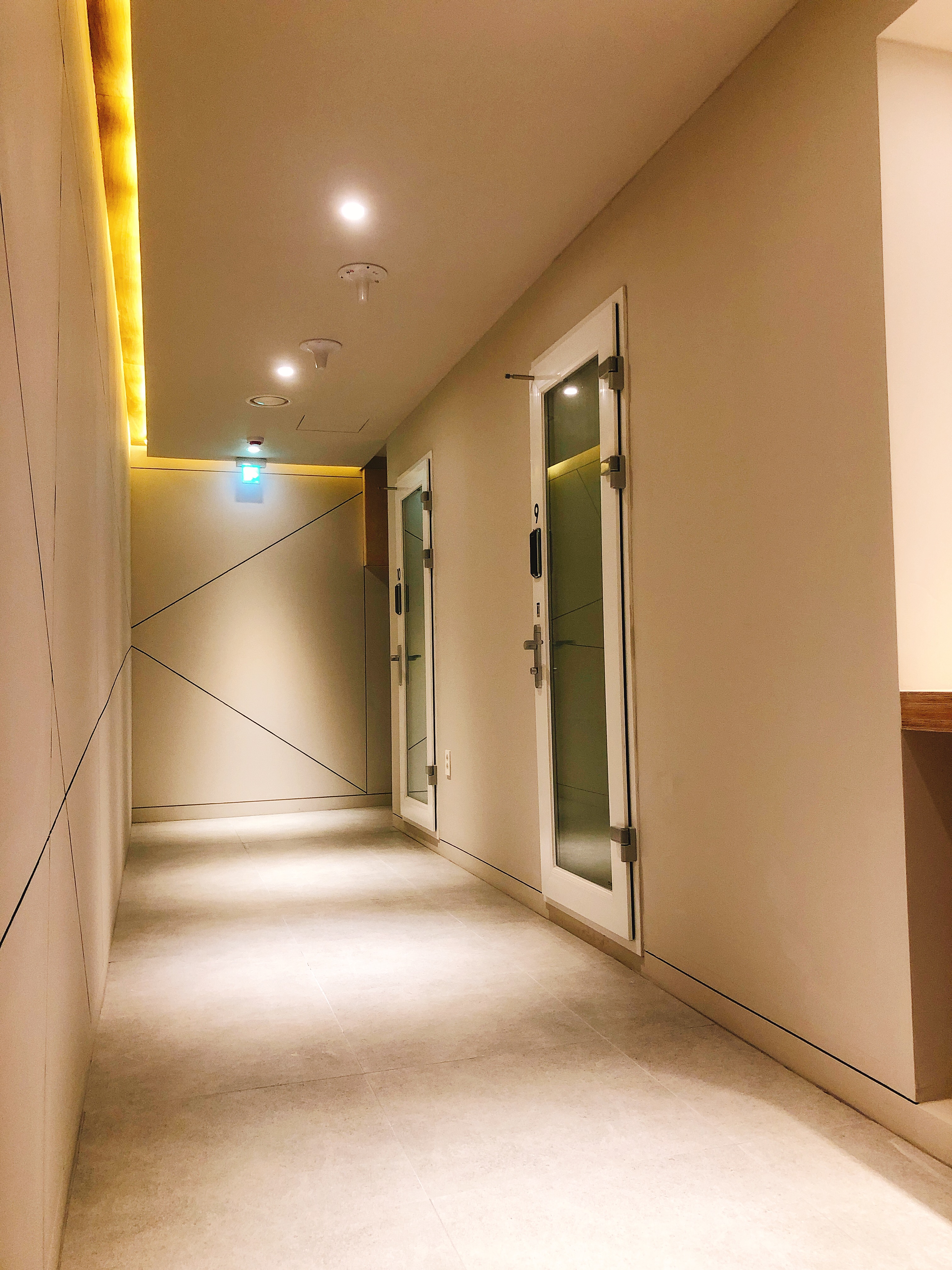 1번째 스튜디오 사진