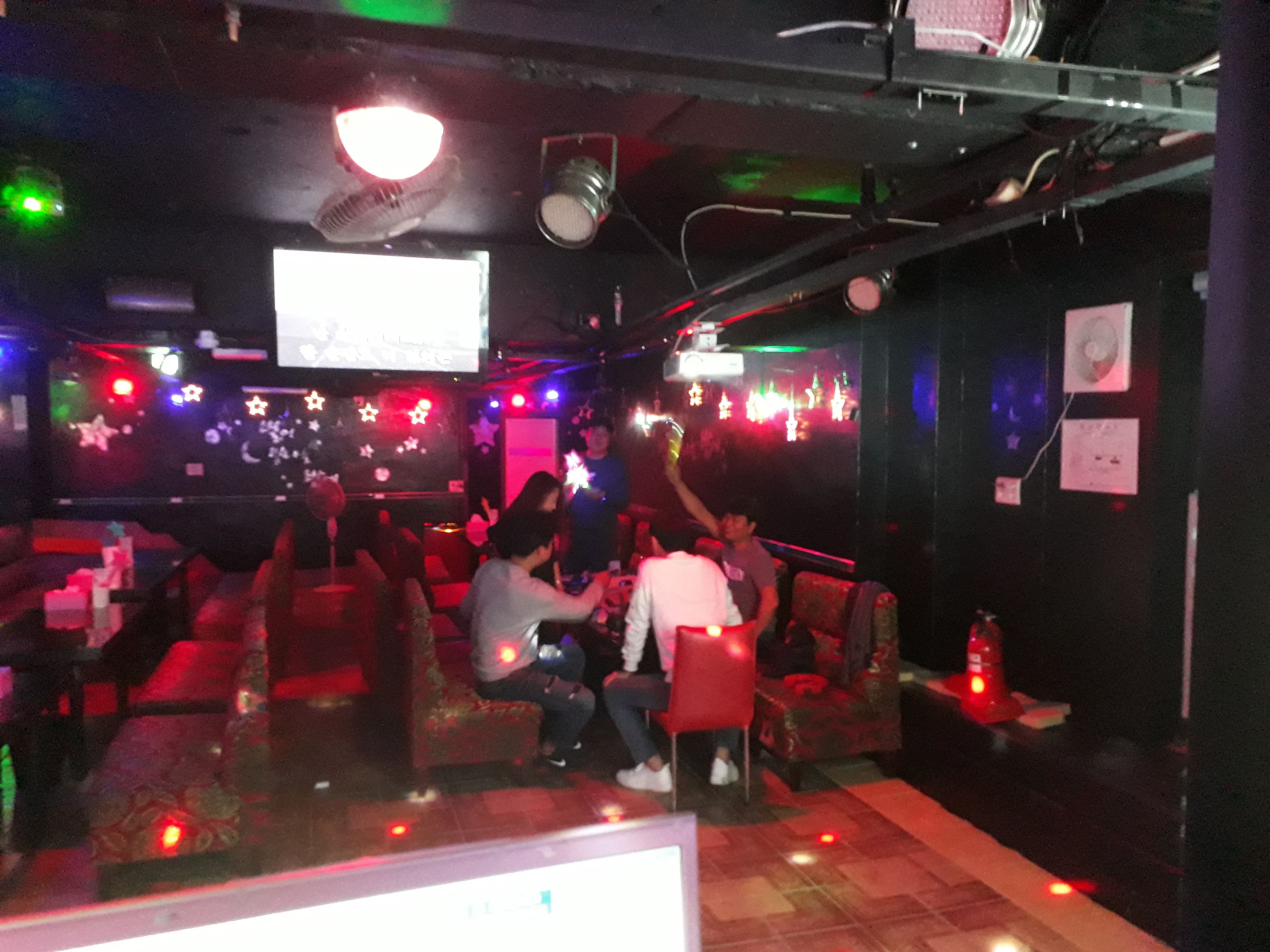 7080라이브클럽카페별이빛나는밤에